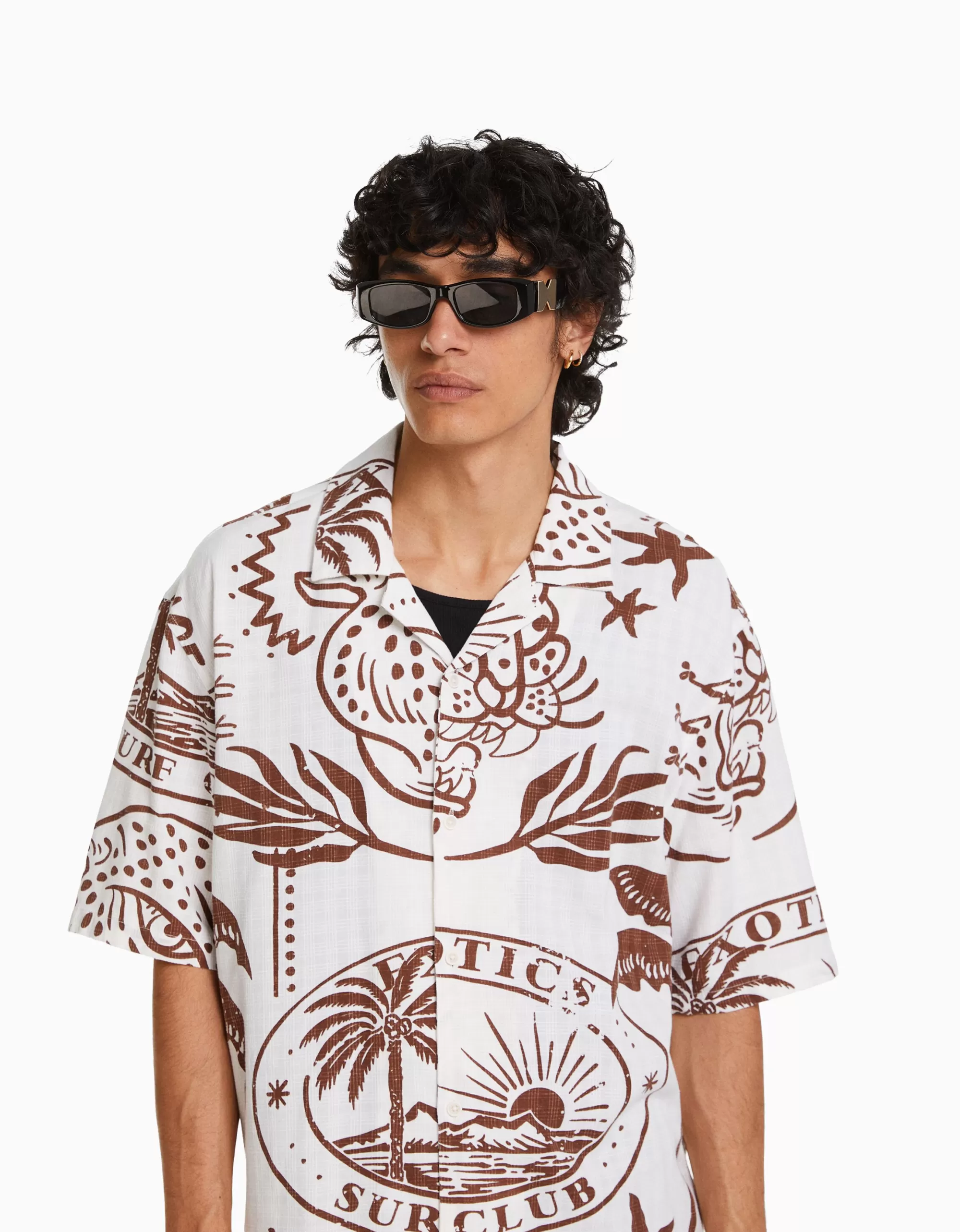 HOMBRE BERSHKA Gafas sol detalle metálico