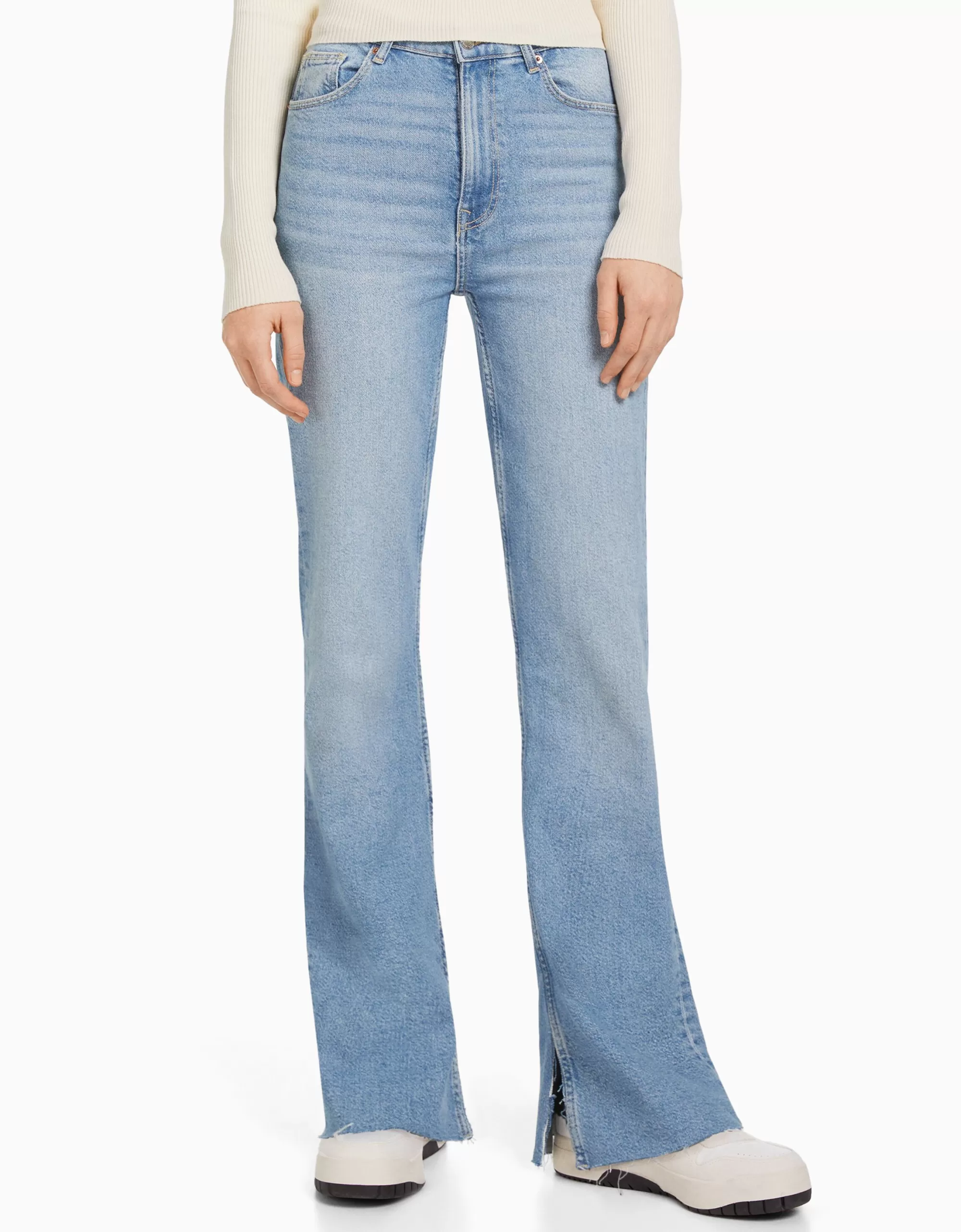 MUJER BERSHKA Jeans confort abertura lateral
