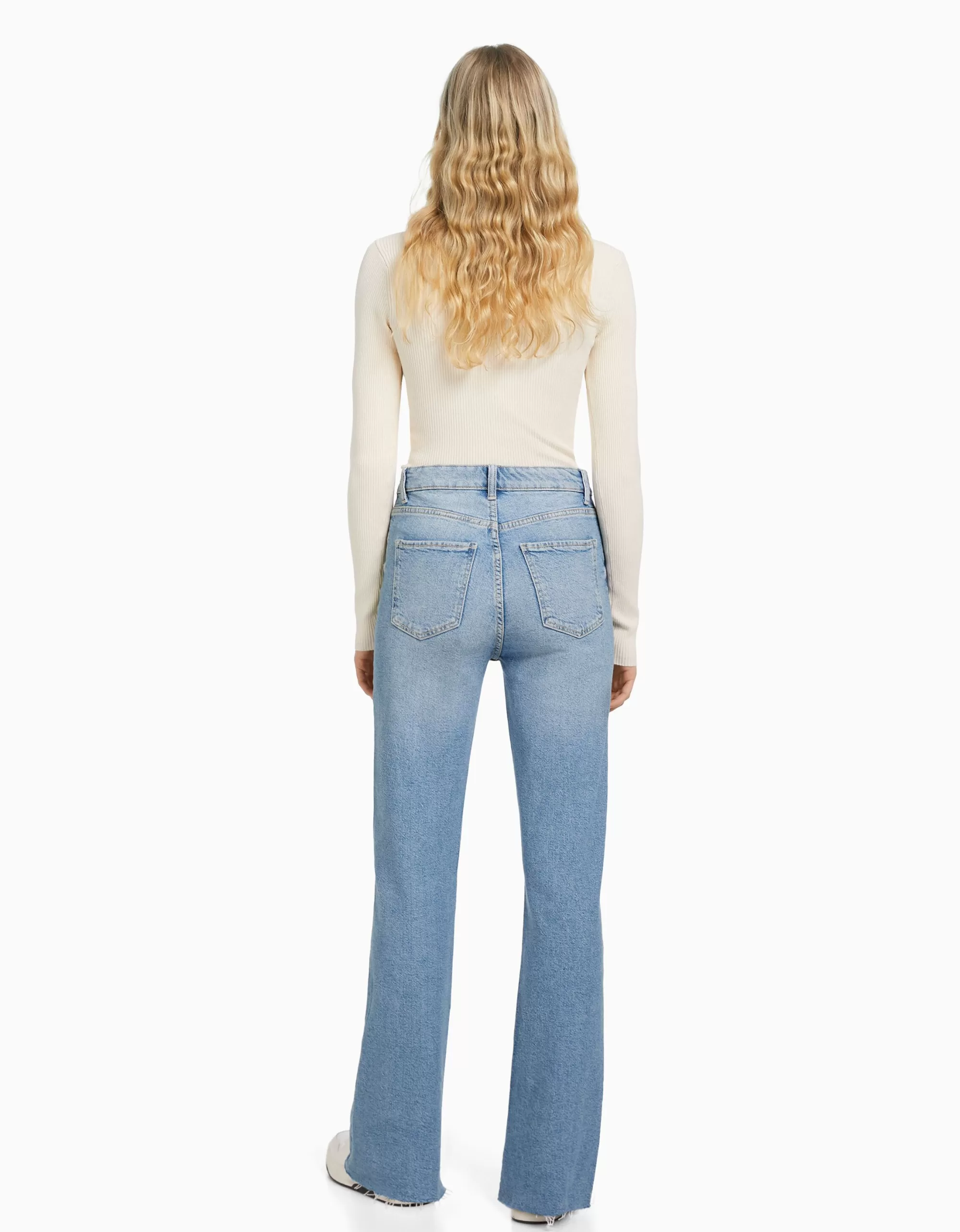 MUJER BERSHKA Jeans confort abertura lateral