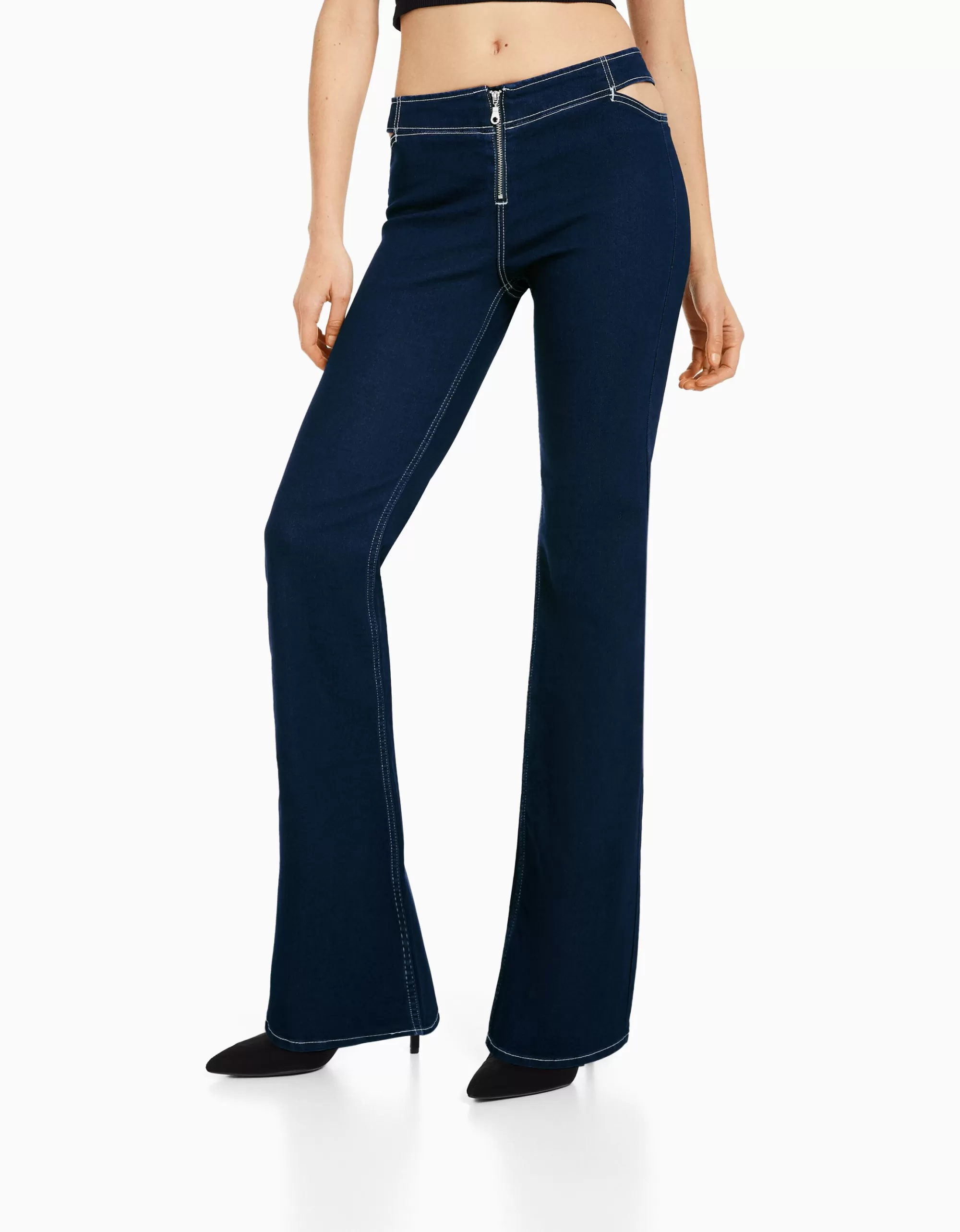 MUJER BERSHKA Jeans flare cremallera cut out