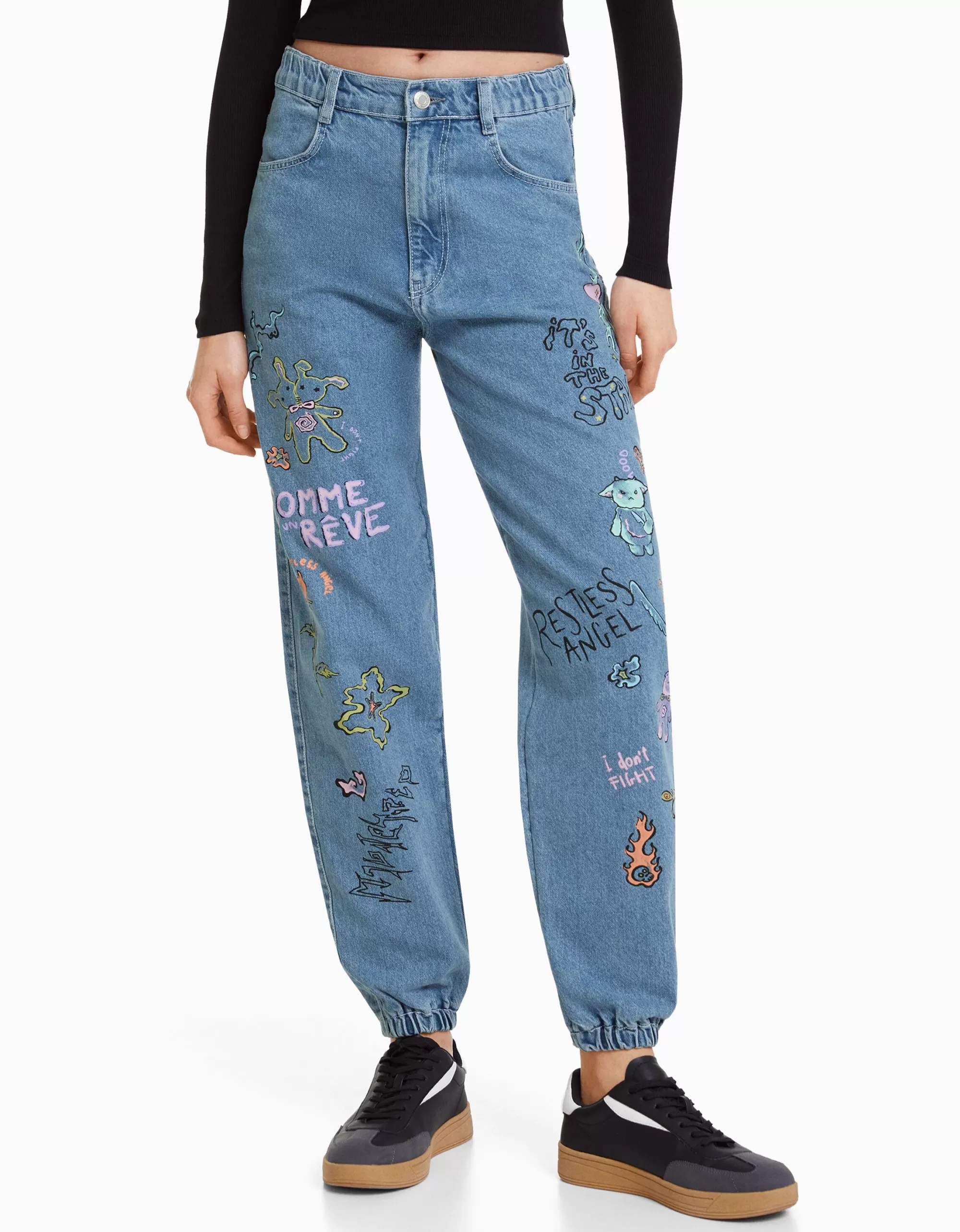 MUJER BERSHKA Jeans jogger grafiti