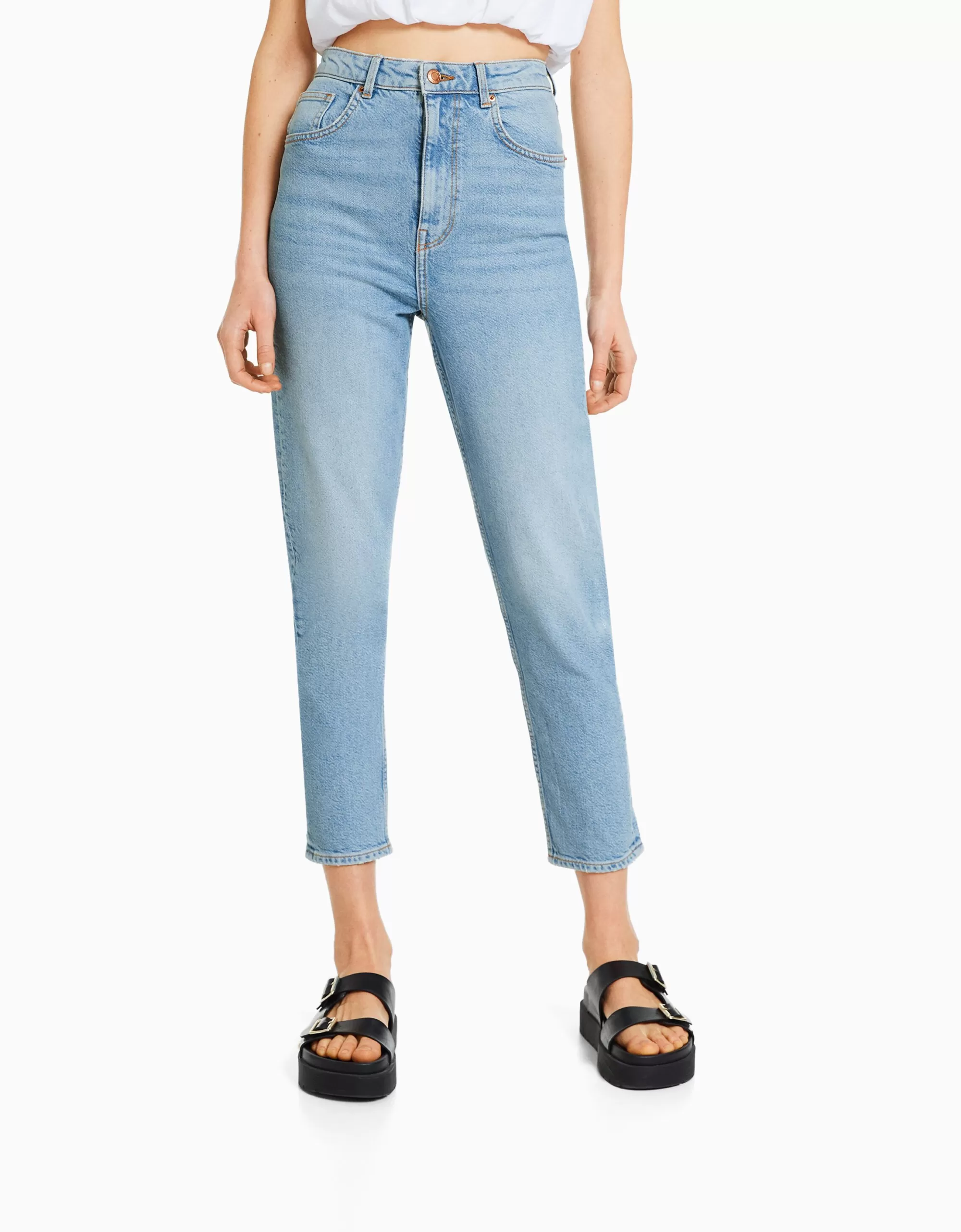 MUJER BERSHKA Jeans mom slim confort