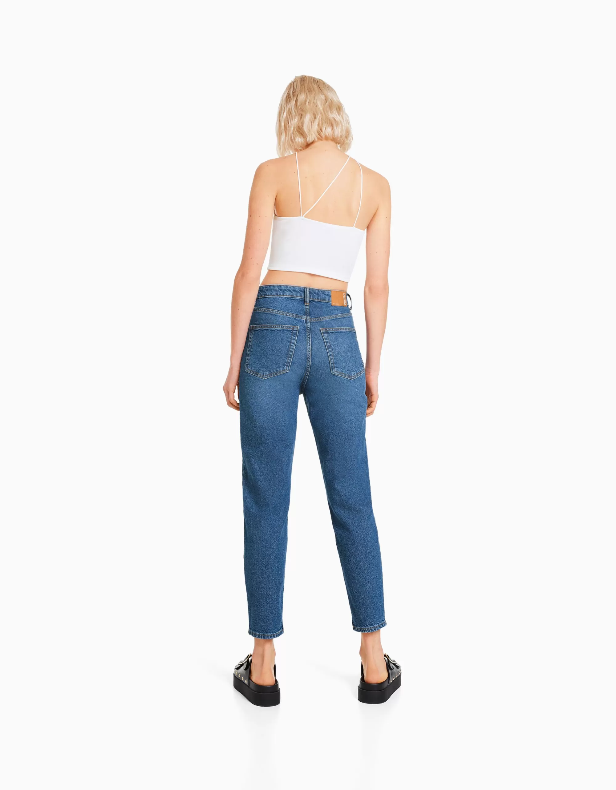 MUJER BERSHKA Jeans mom slim confort