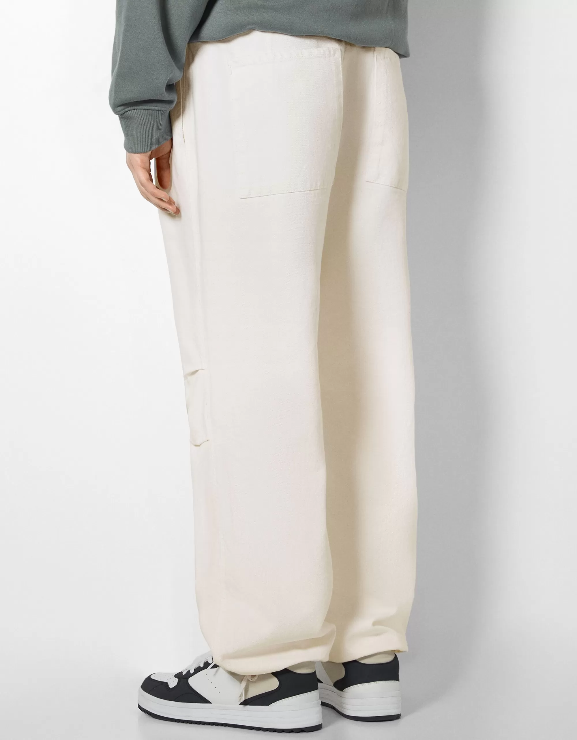HOMBRE BERSHKA Jeans parachute