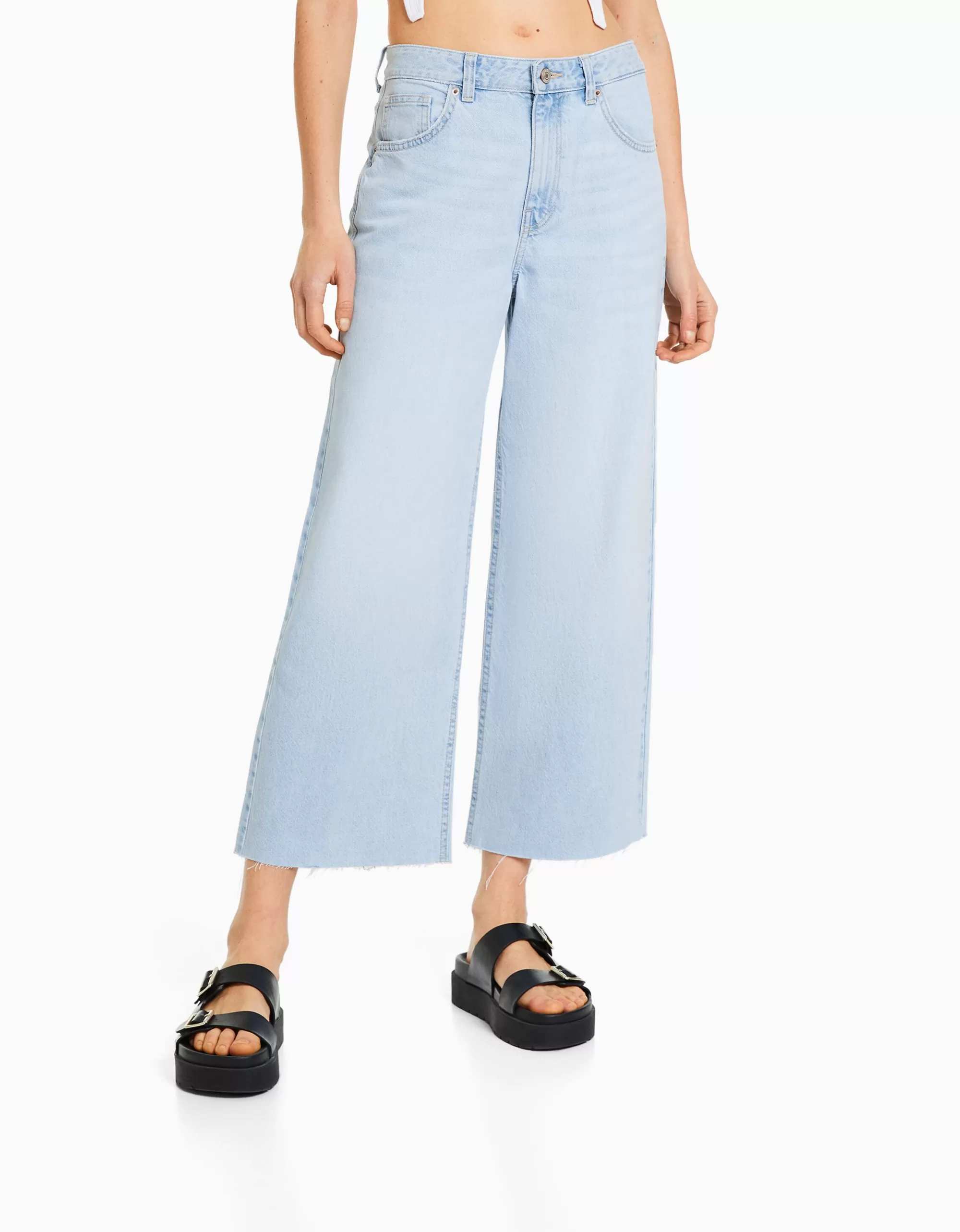 MUJER BERSHKA Jeans wide leg cropped