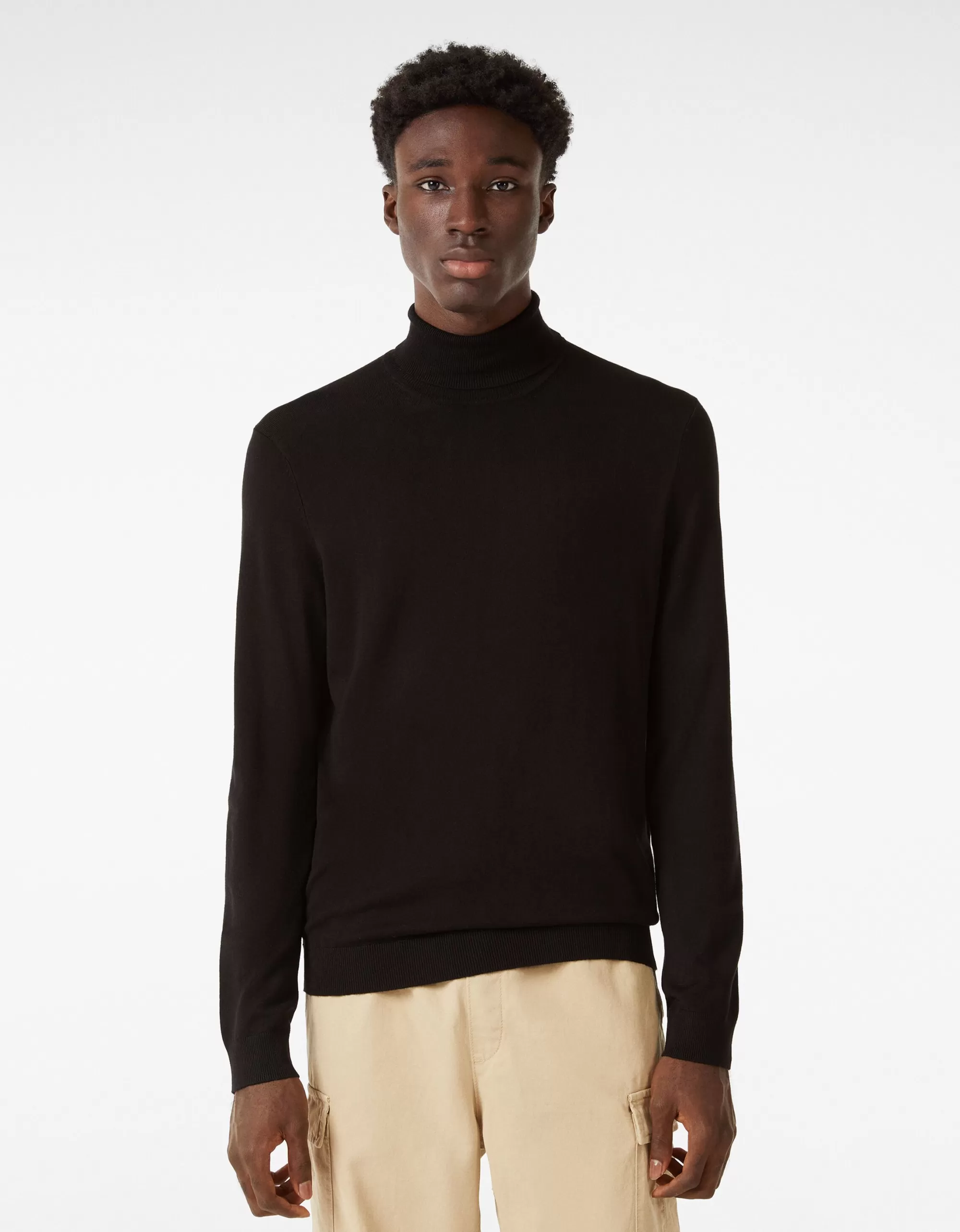 HOMBRE BERSHKA Jersey cuello alto