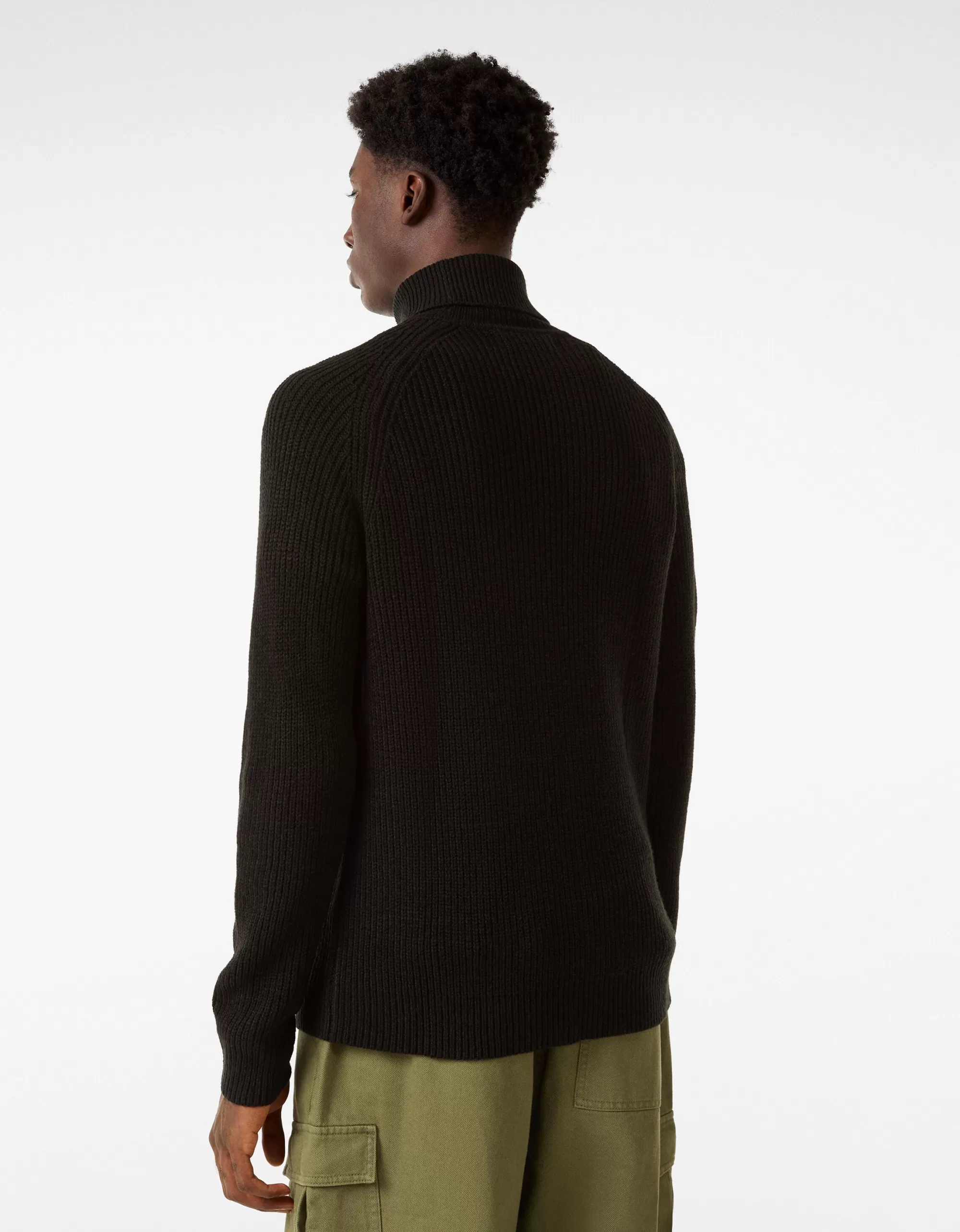 HOMBRE BERSHKA Jersey cuello alto