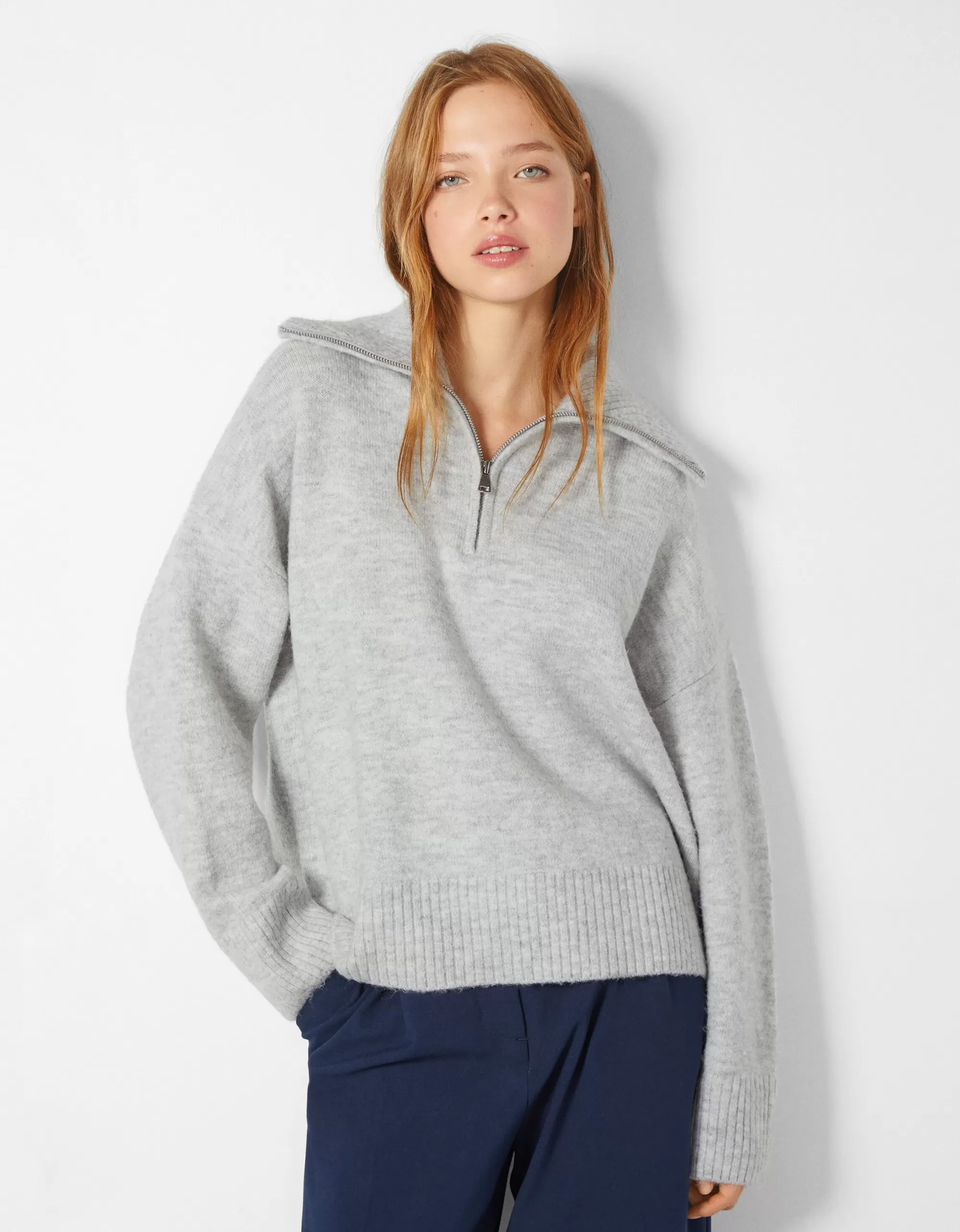 MUJER BERSHKA Jersey cuello alto cremallera