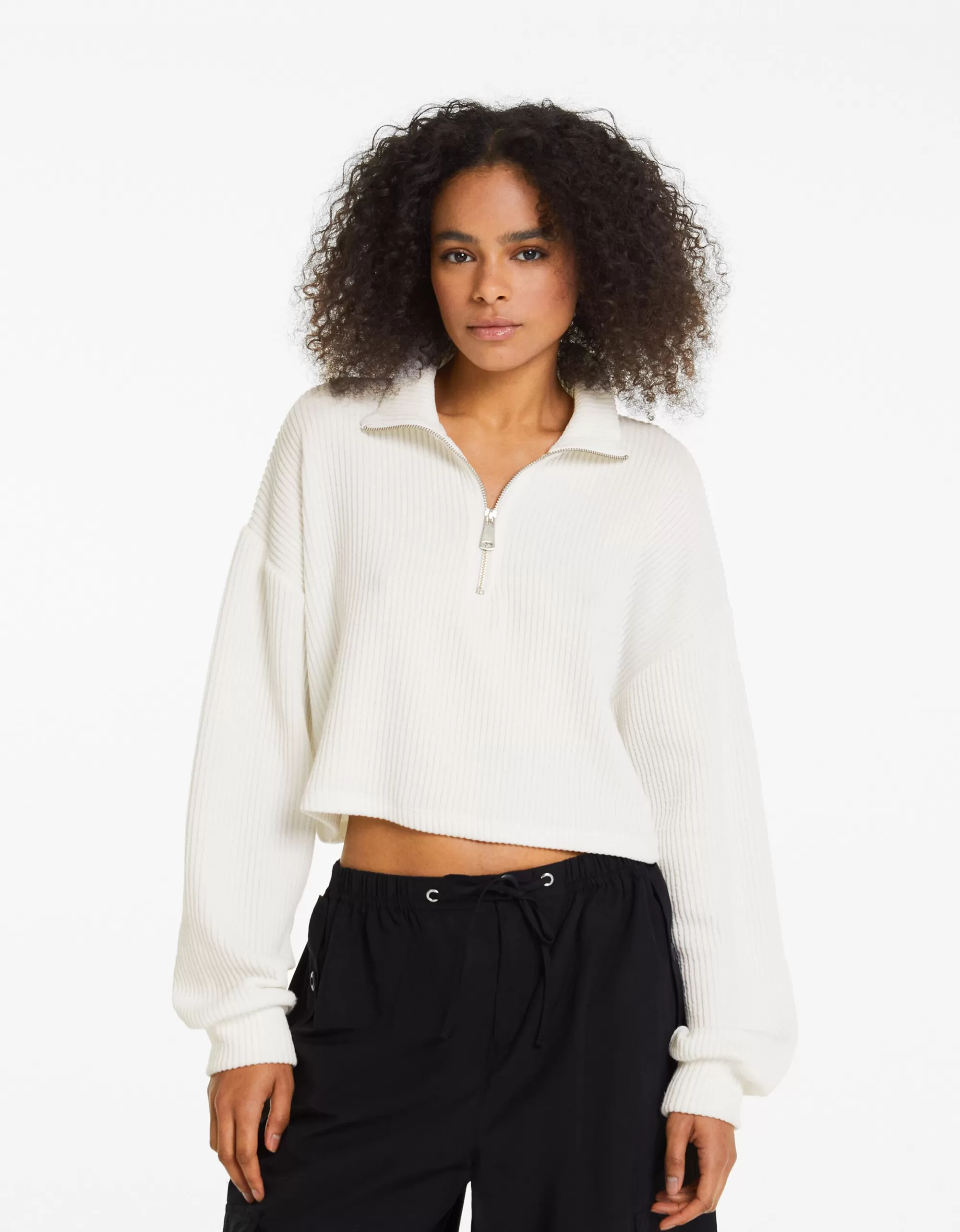 MUJER BERSHKA Jersey cuello alto punto cremallera