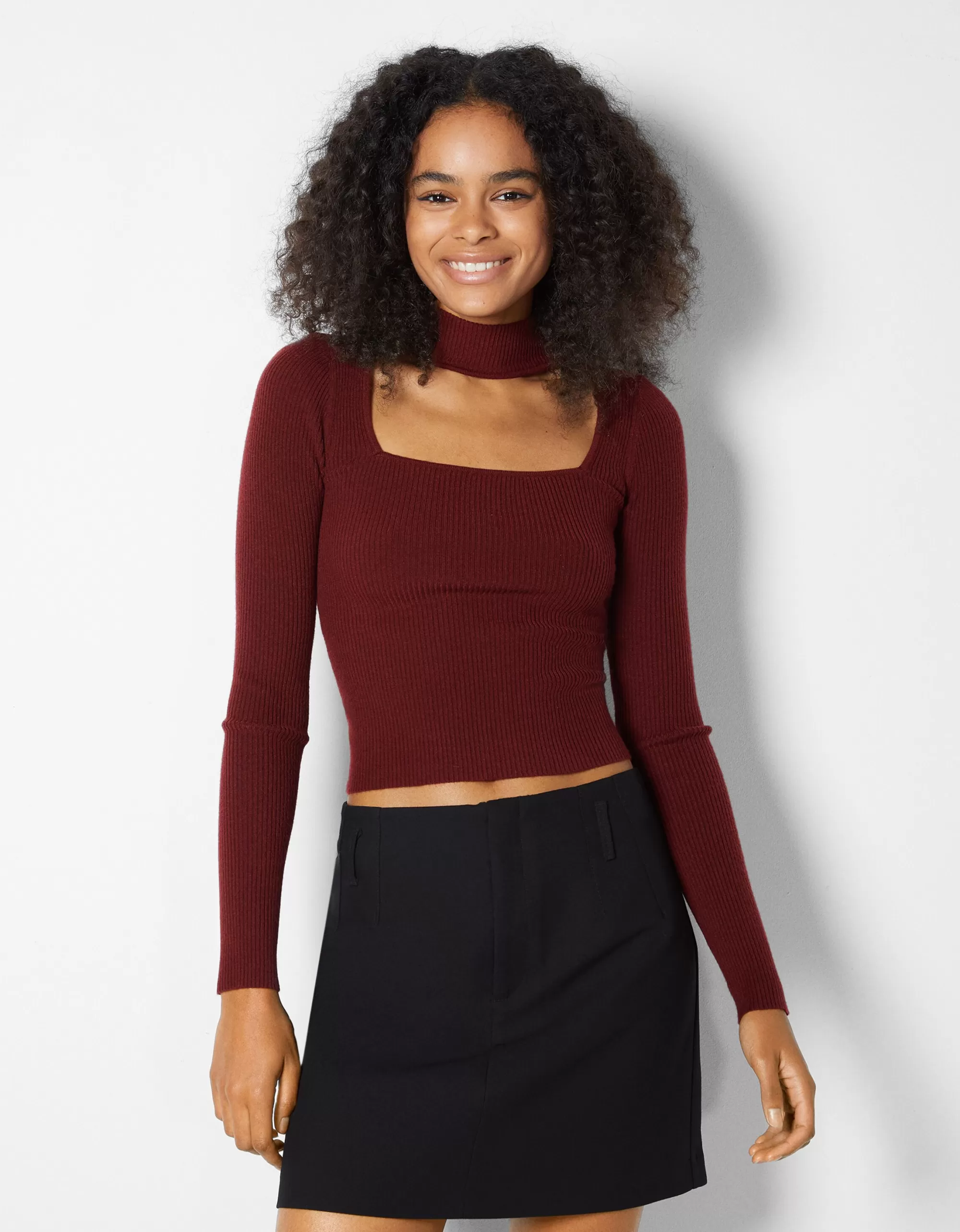 MUJER BERSHKA Jersey cuello choker