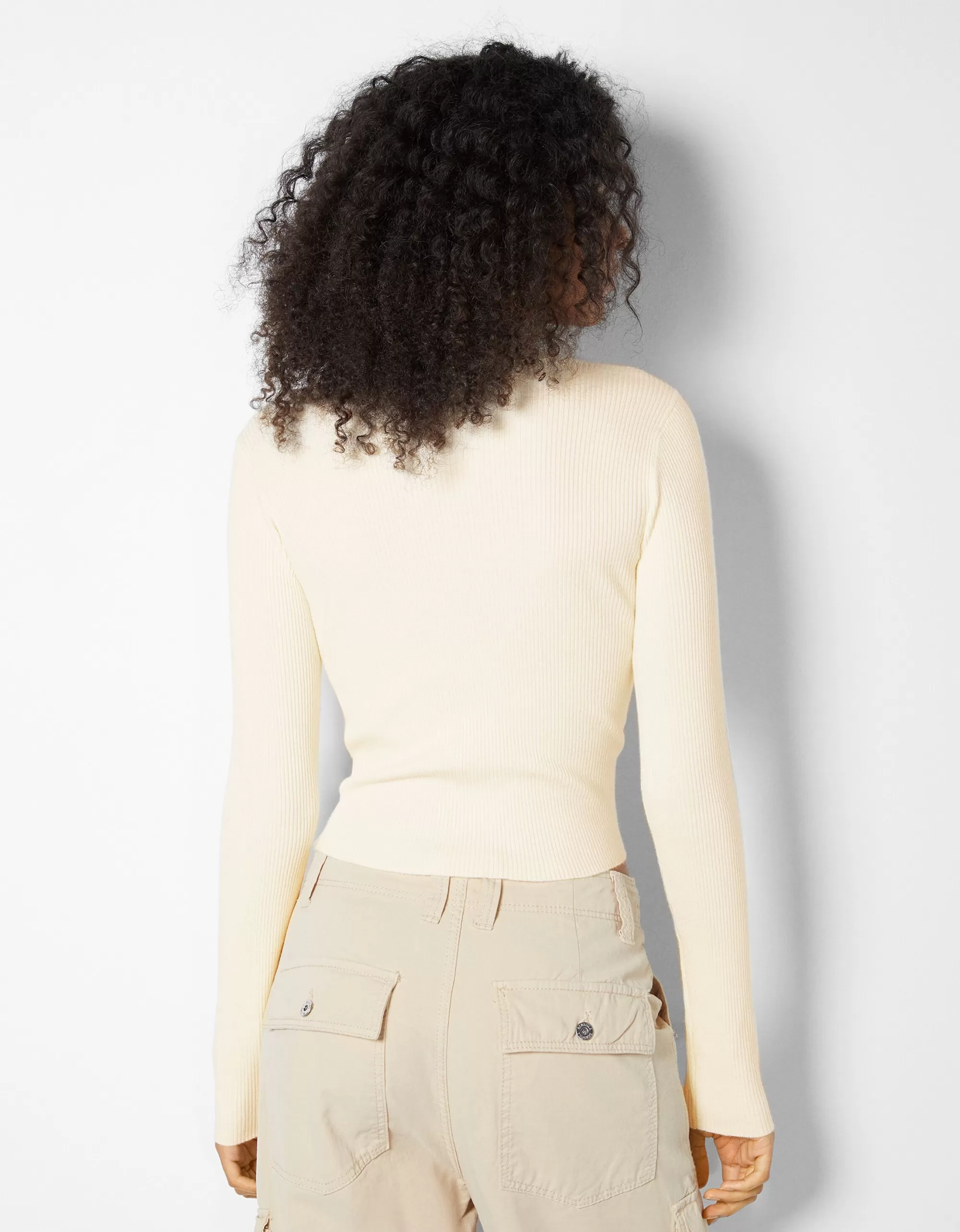 MUJER BERSHKA Jersey cuello choker