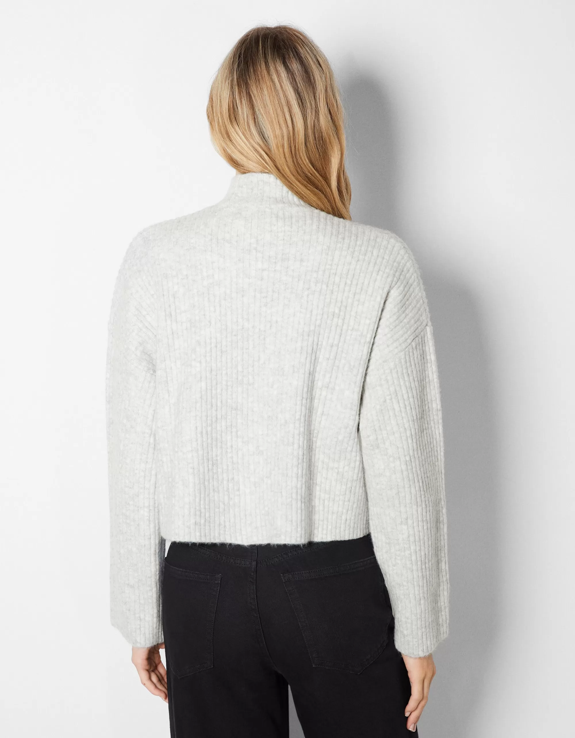 MUJER BERSHKA Jersey cuello perkins rib