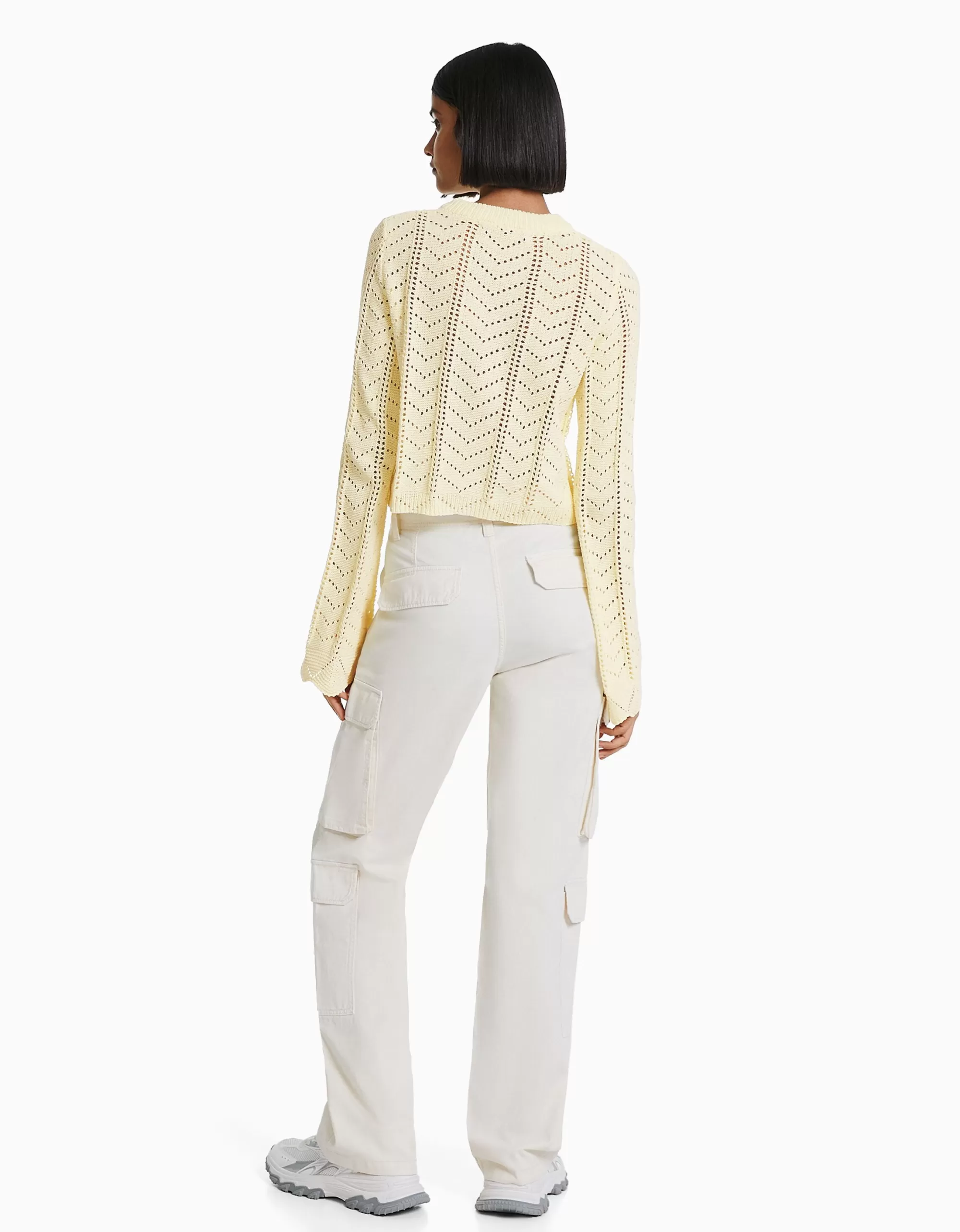 MUJER BERSHKA Jersey cuello redondo calados