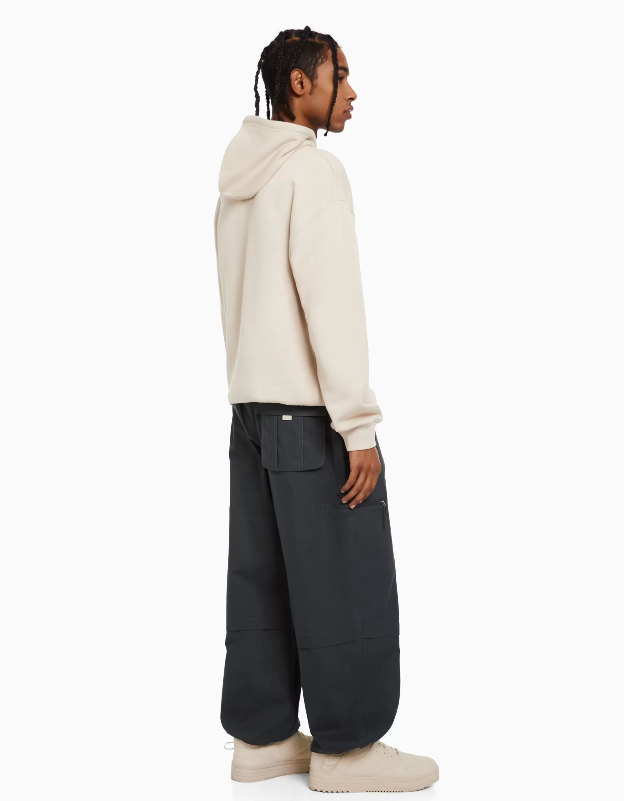 HOMBRE BERSHKA Pantalón cargo parachute algodón