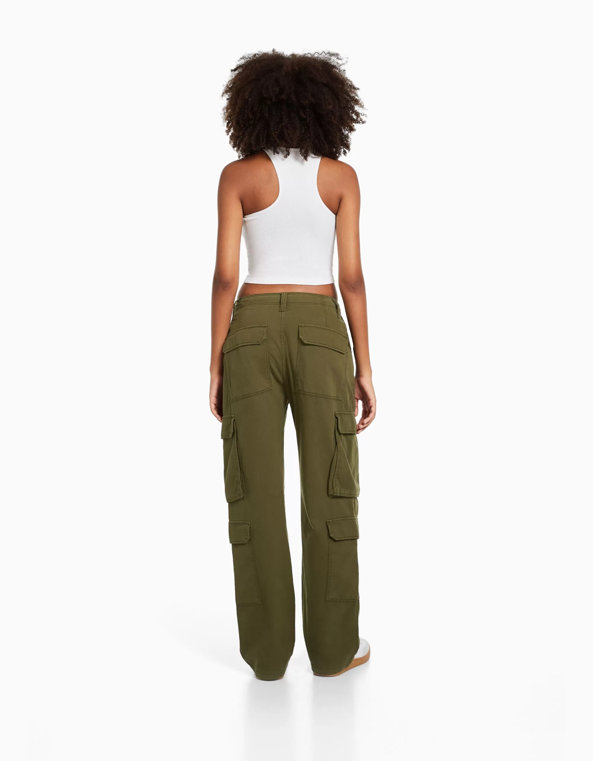 MUJER BERSHKA Pantalón cargo sarga multipocket ajustable
