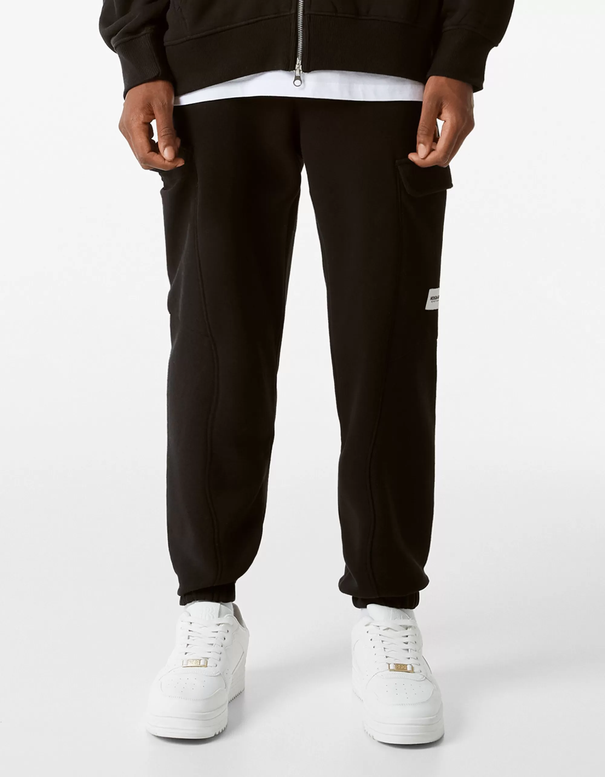HOMBRE BERSHKA Pantalón felpa jogger cargo