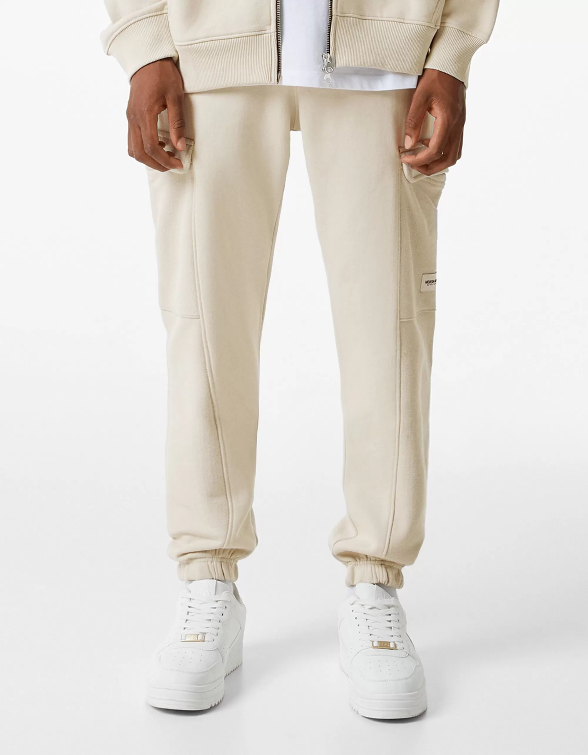 HOMBRE BERSHKA Pantalón felpa jogger cargo