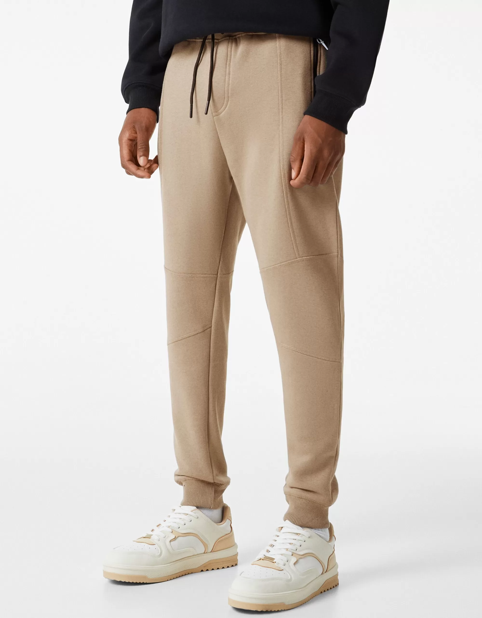 HOMBRE BERSHKA Pantalón felpa jogger cortes