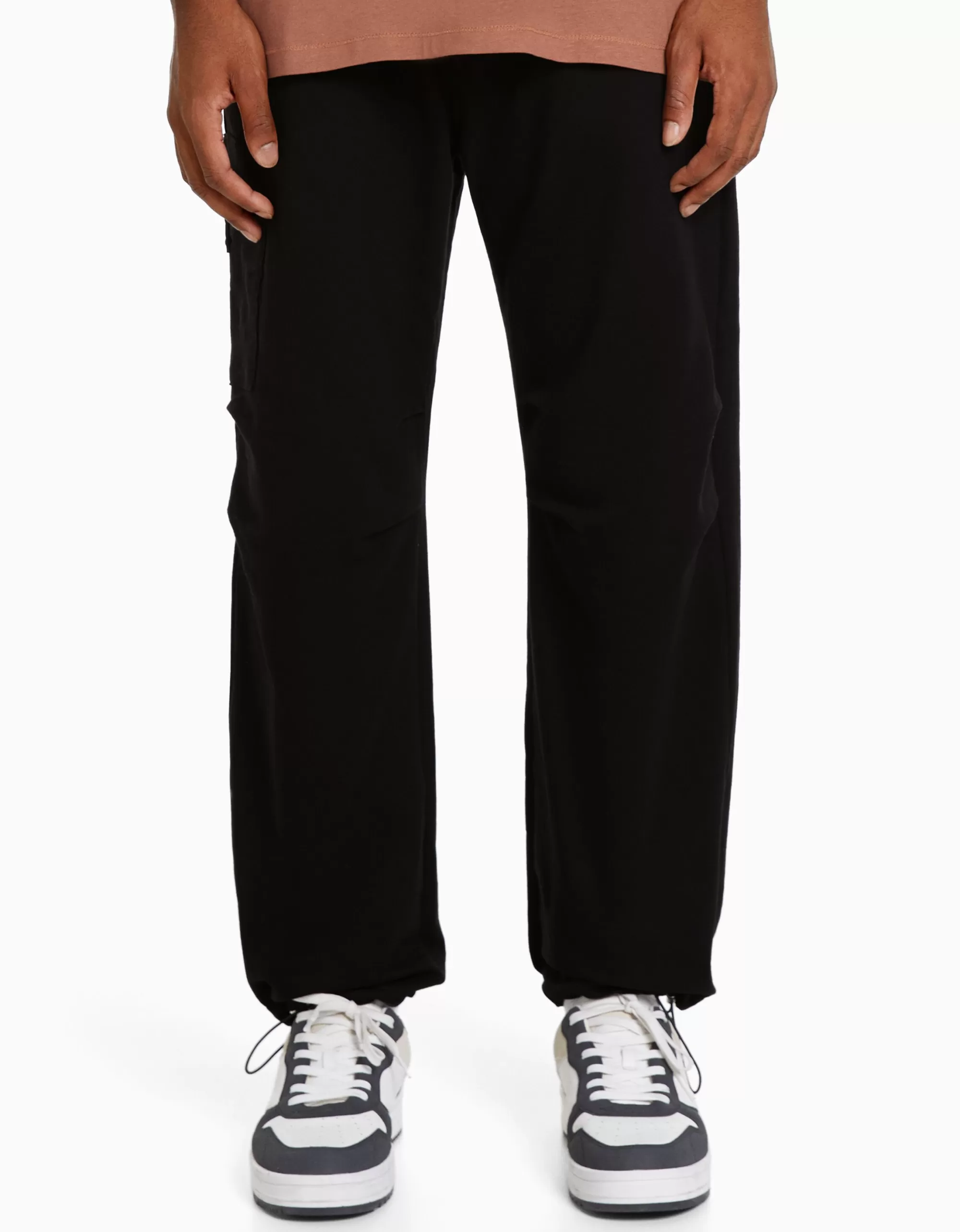 HOMBRE BERSHKA Pantalón parachute felpa bolsillo cremallera