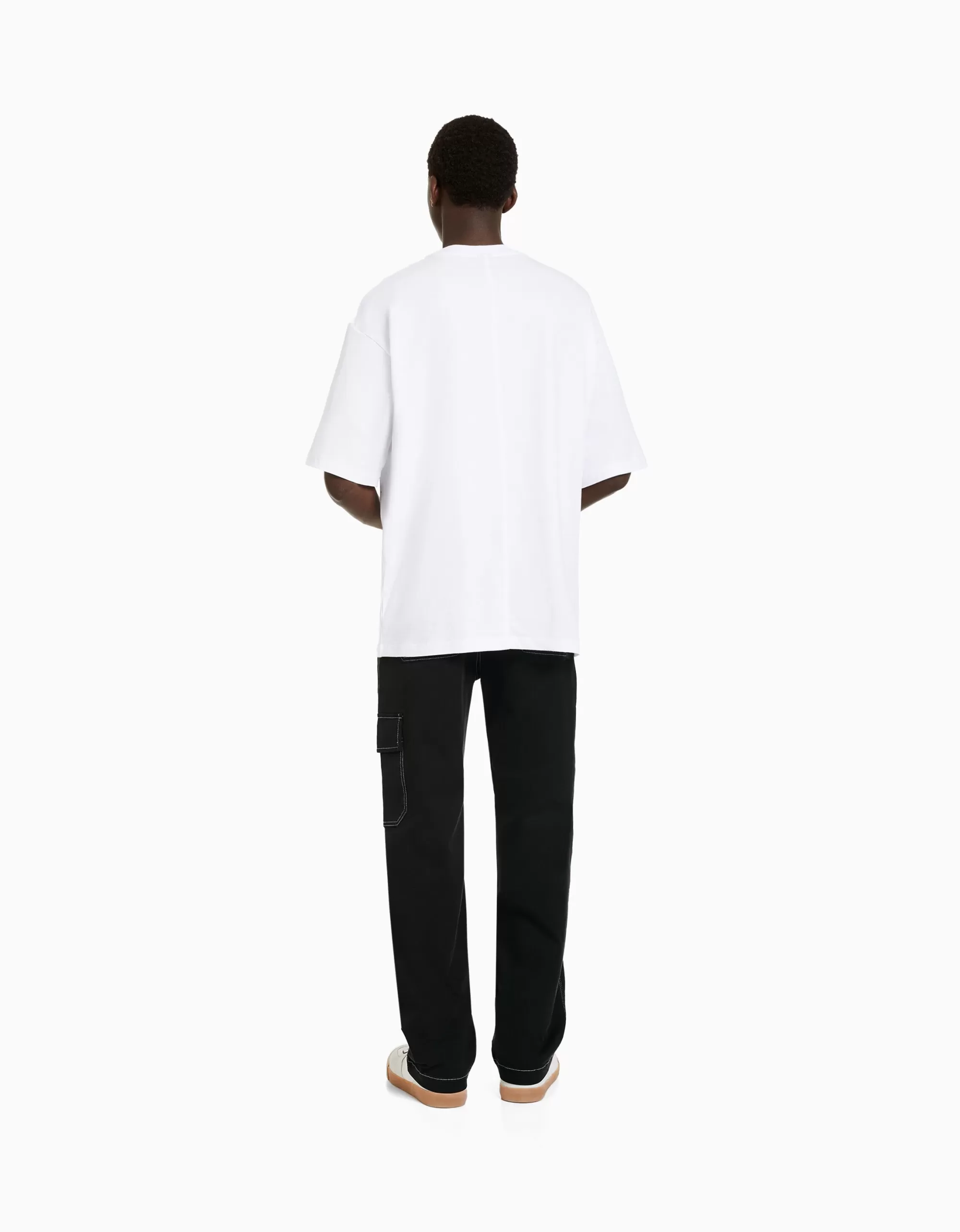 MUJER BERSHKA Pantalón wide cargo costuras contraste
