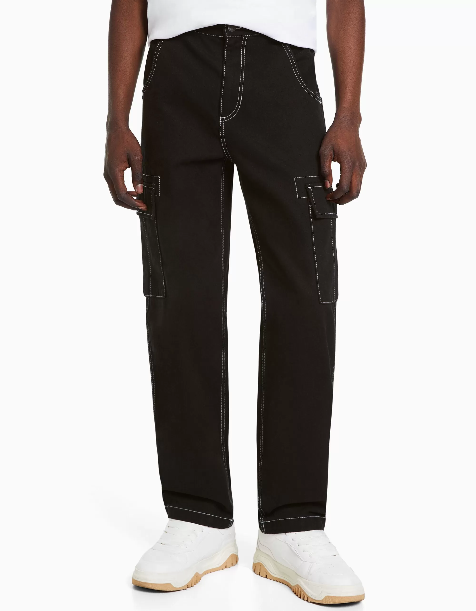 HOMBRE BERSHKA Pantalón wide cargo hilo contraste