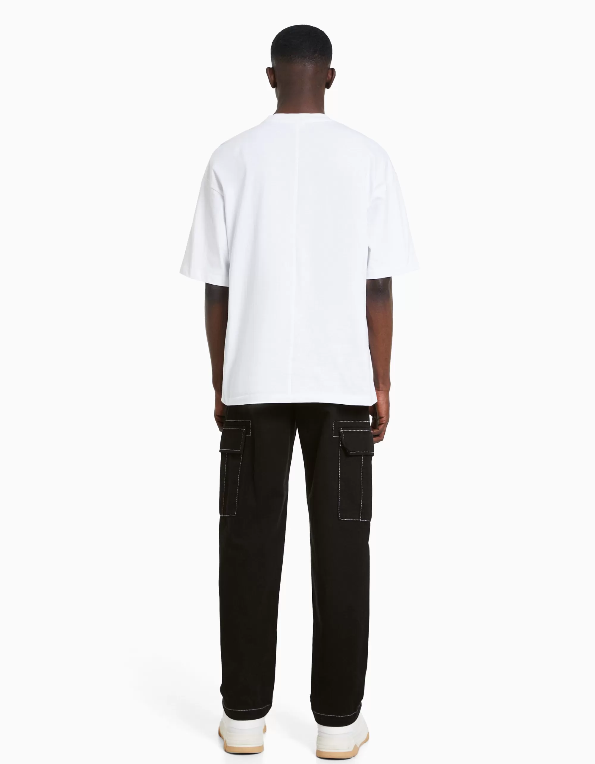 HOMBRE BERSHKA Pantalón wide cargo hilo contraste