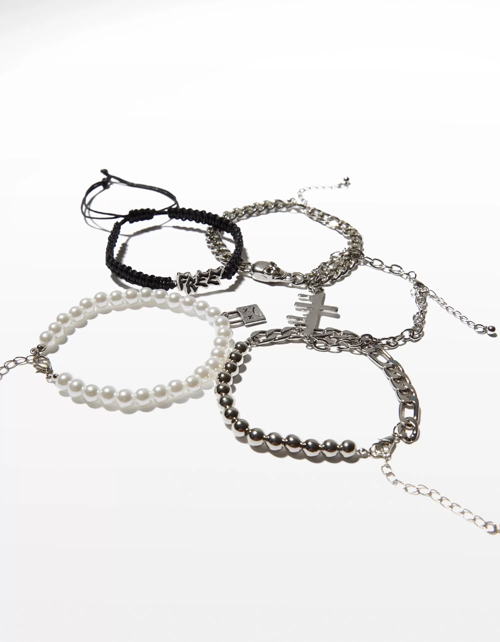 HOMBRE BERSHKA Set 5 pulseras cruz
