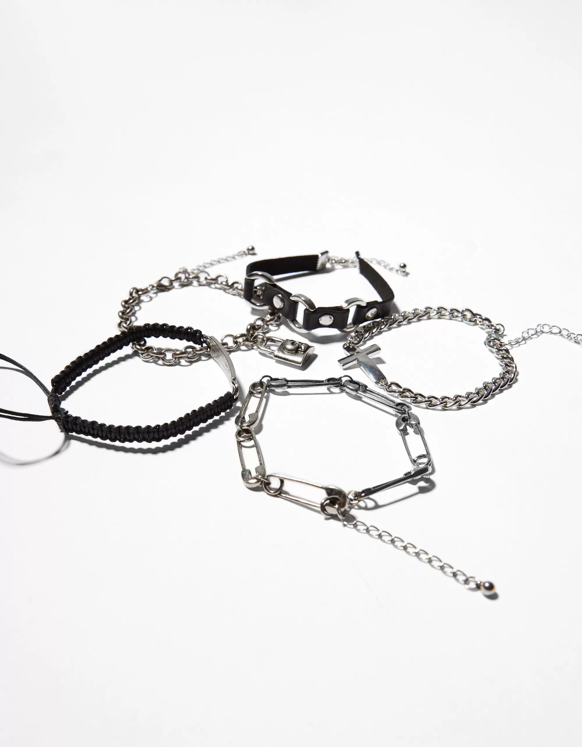 HOMBRE BERSHKA Set 5 pulseras imperdible