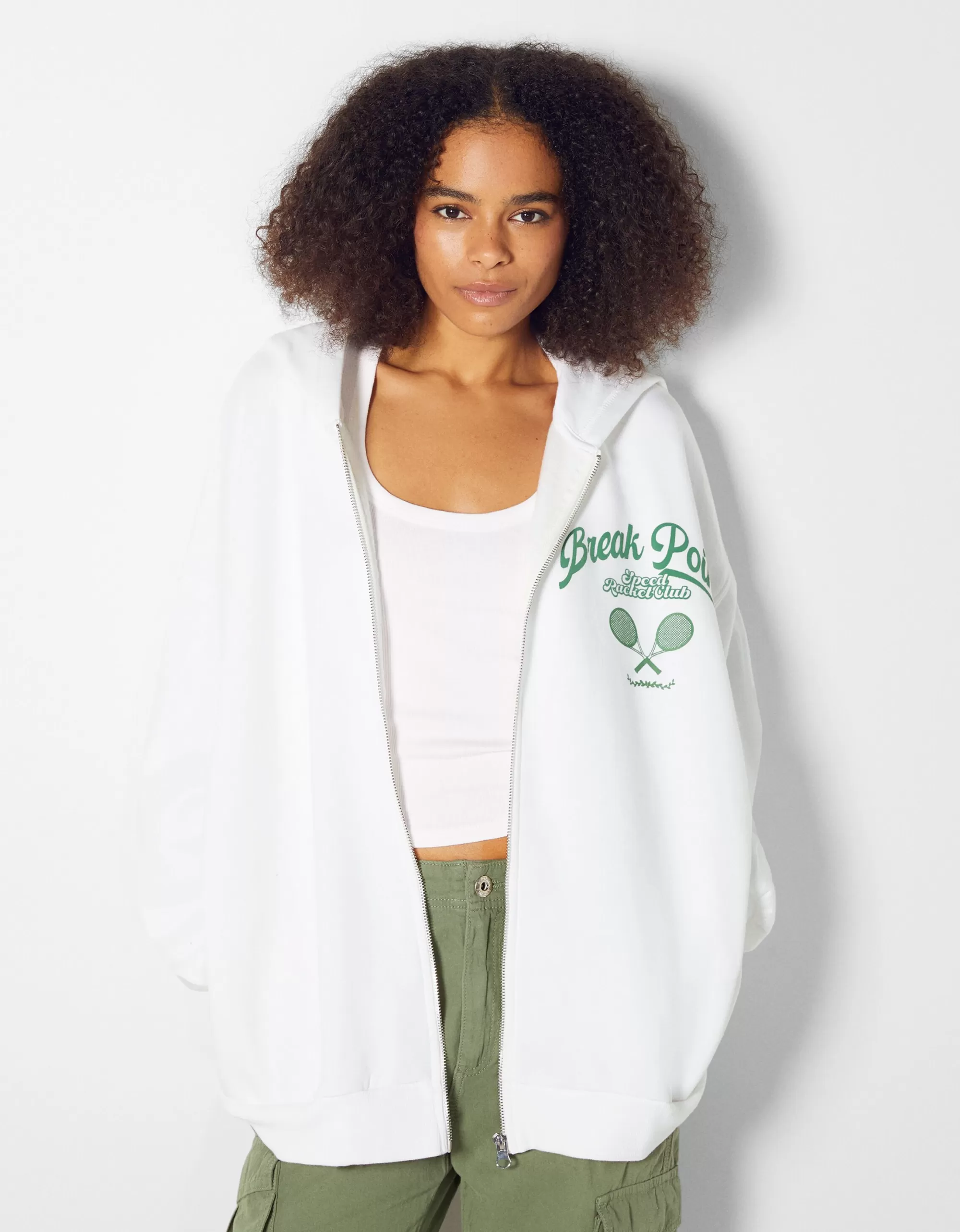 MUJER BERSHKA Sudadera capucha cremallera print varsity