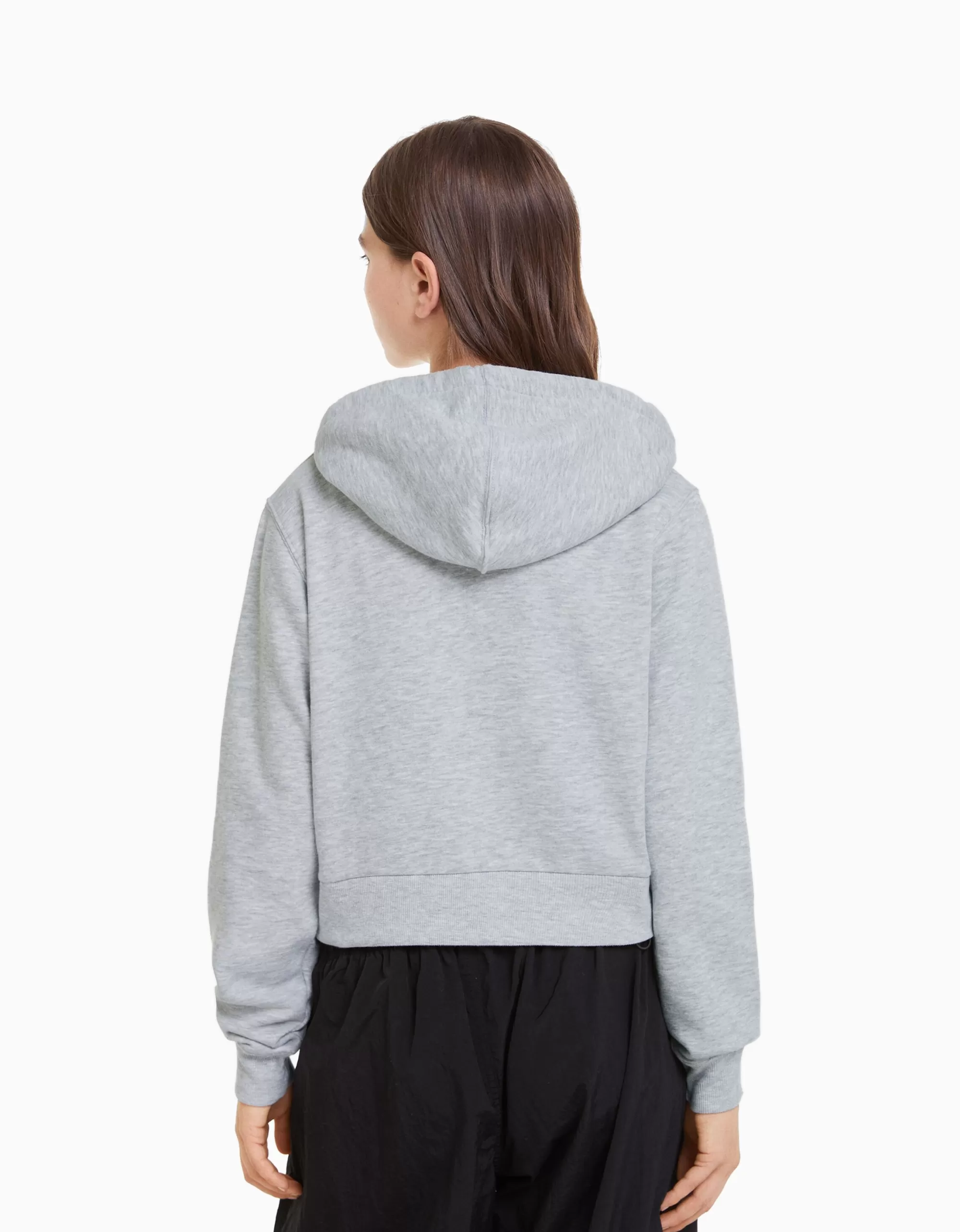 MUJER BERSHKA Sudadera cremallera capucha cropped
