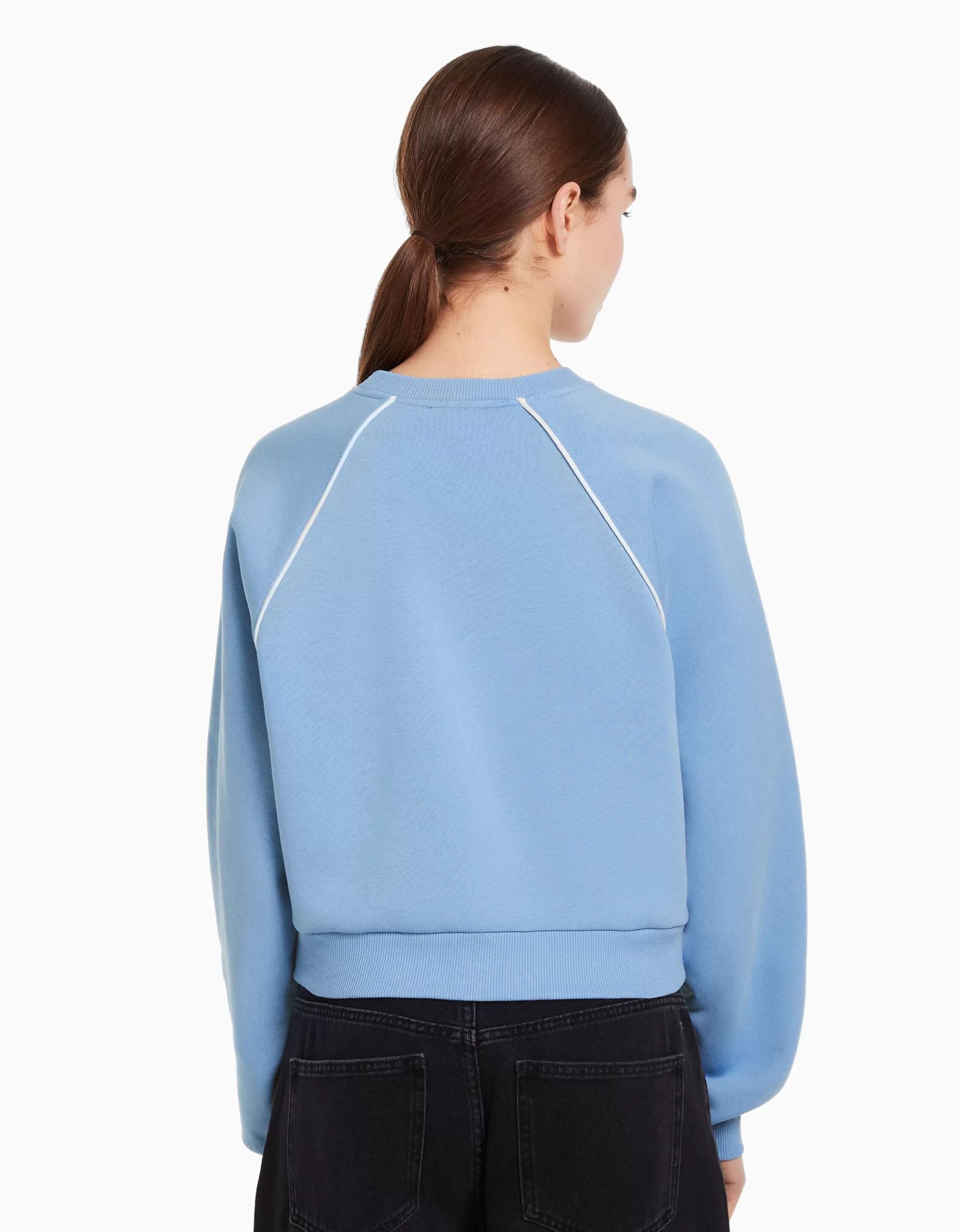 MUJER BERSHKA Sudadera cuello redondo print contraste