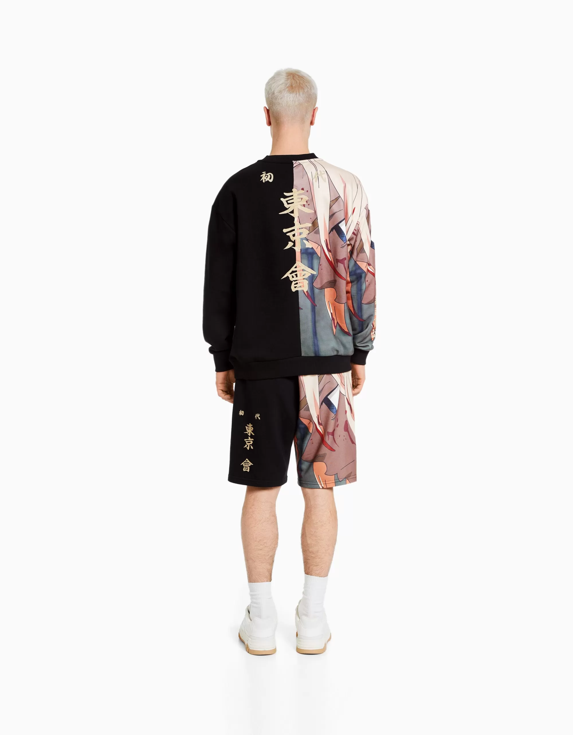 MUJER BERSHKA Sudadera cuello redondo print TOKYO REVENGERS