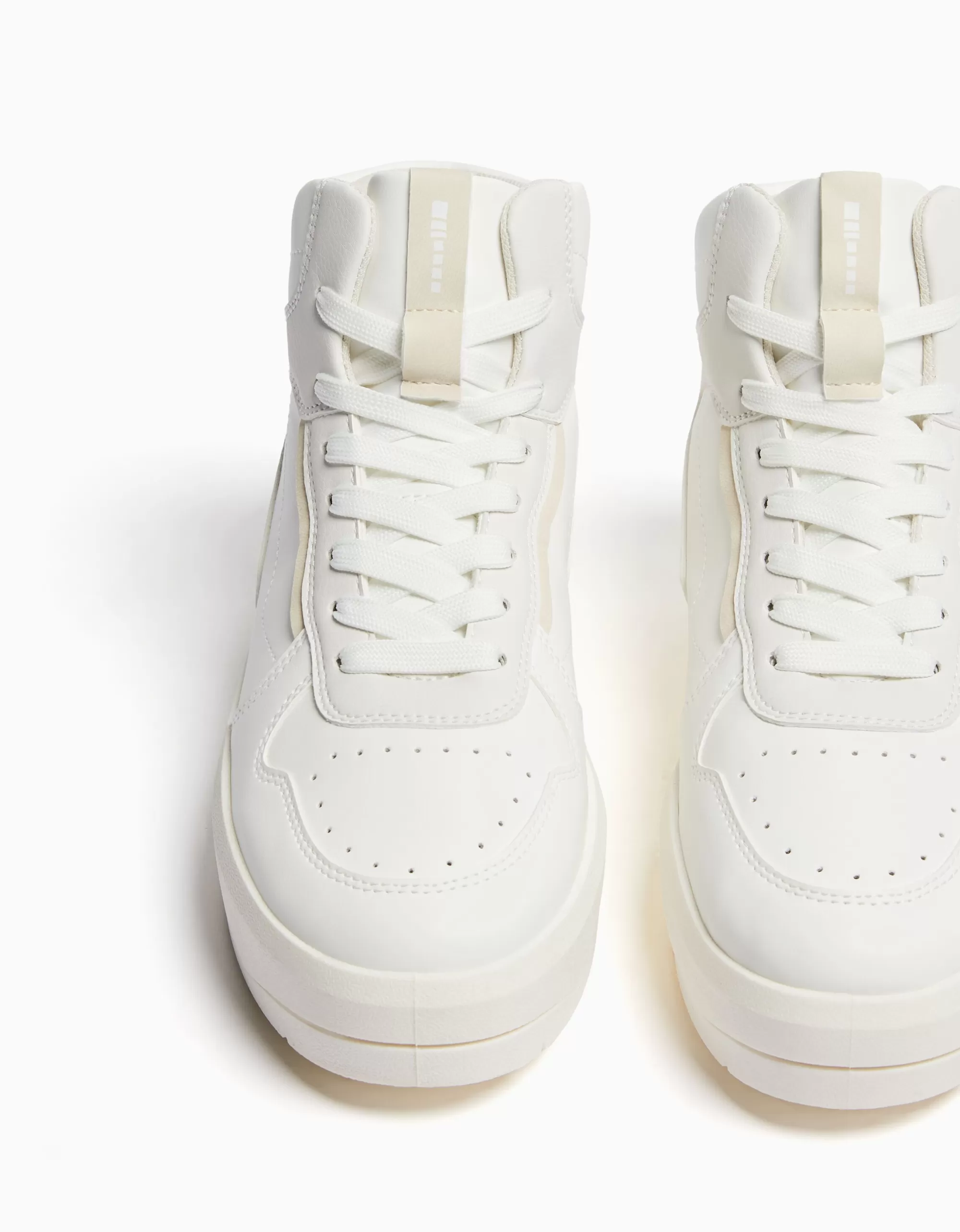 MUJER BERSHKA Zapatillas abotinadas combinadas