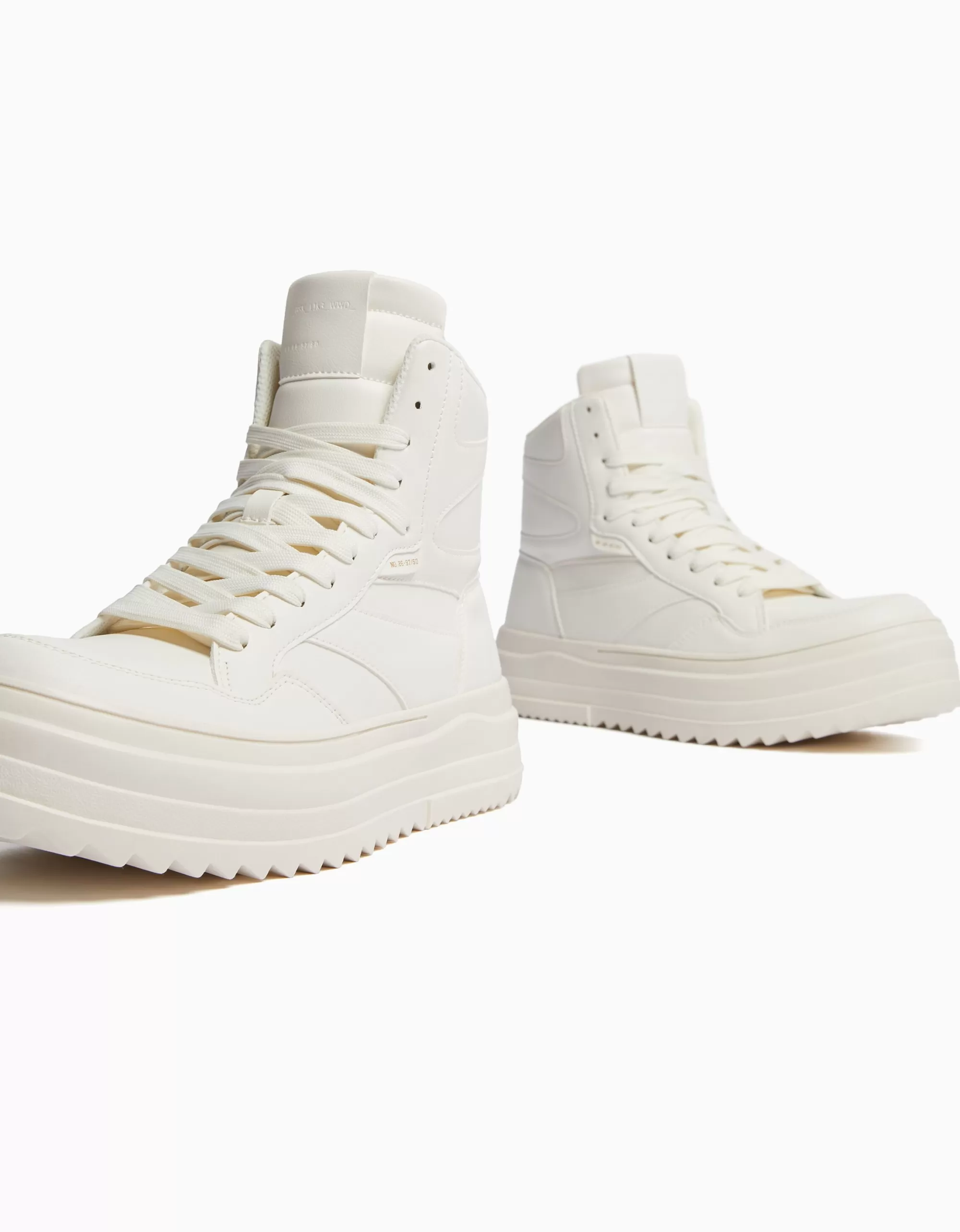 HOMBRE BERSHKA Zapatillas abotinadas volumen hombre