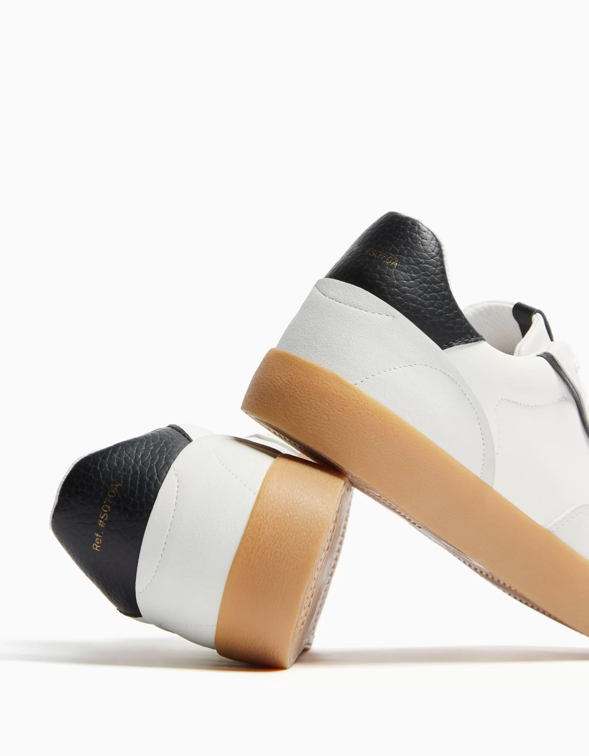 HOMBRE BERSHKA Zapatillas estilo retro hombre