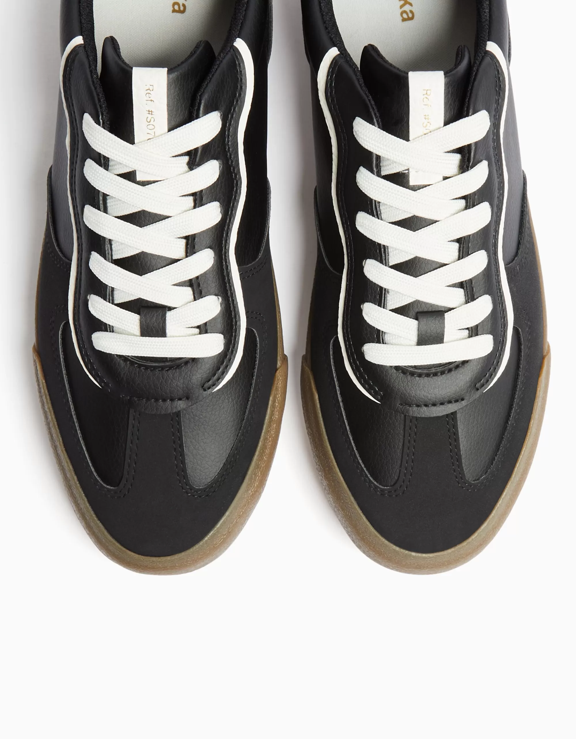 HOMBRE BERSHKA Zapatillas estilo retro hombre