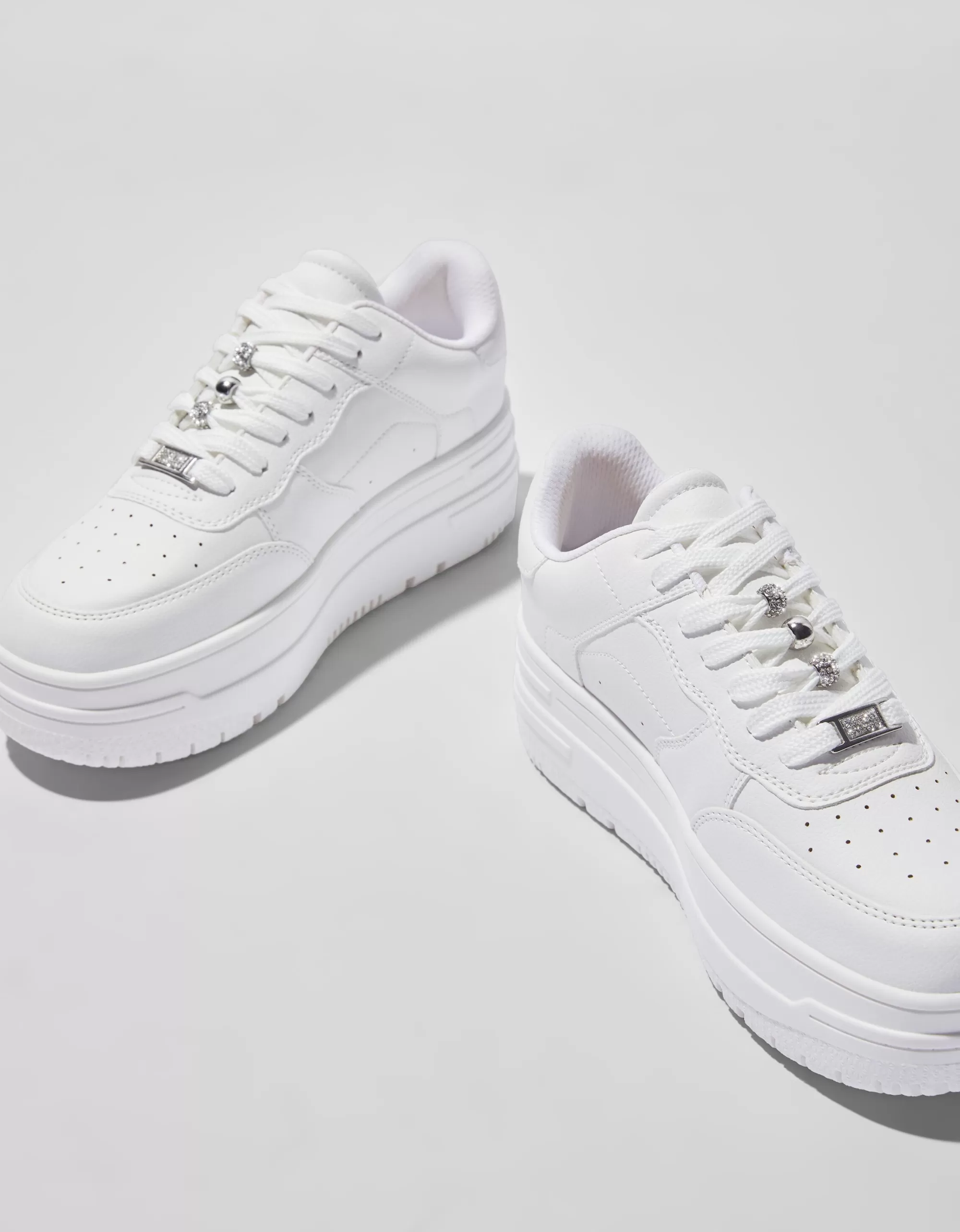 MUJER BERSHKA Zapatillas joyas plataforma