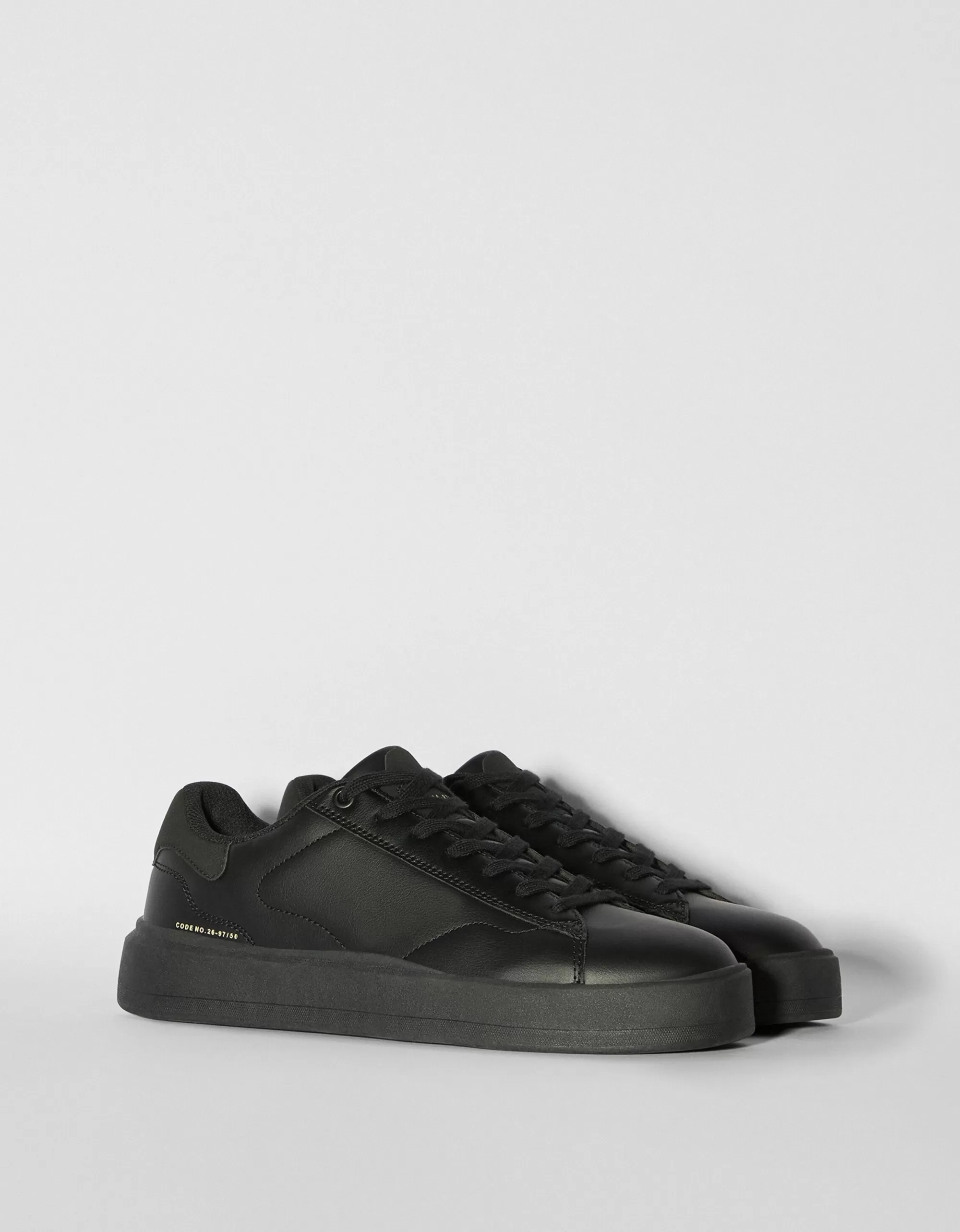 HOMBRE BERSHKA Zapatillas monocolor hombre
