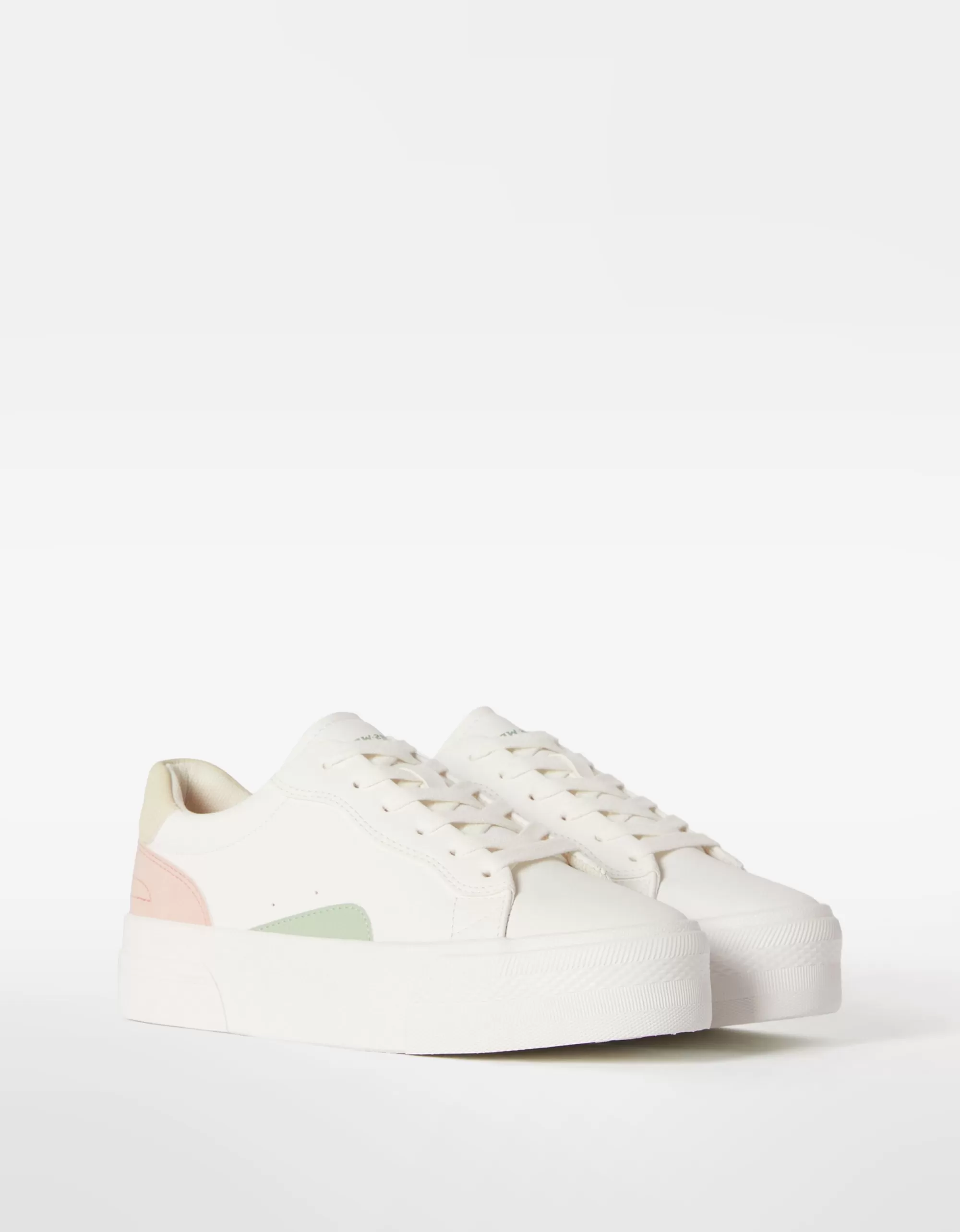 MUJER BERSHKA Zapatillas plataforma combinadas
