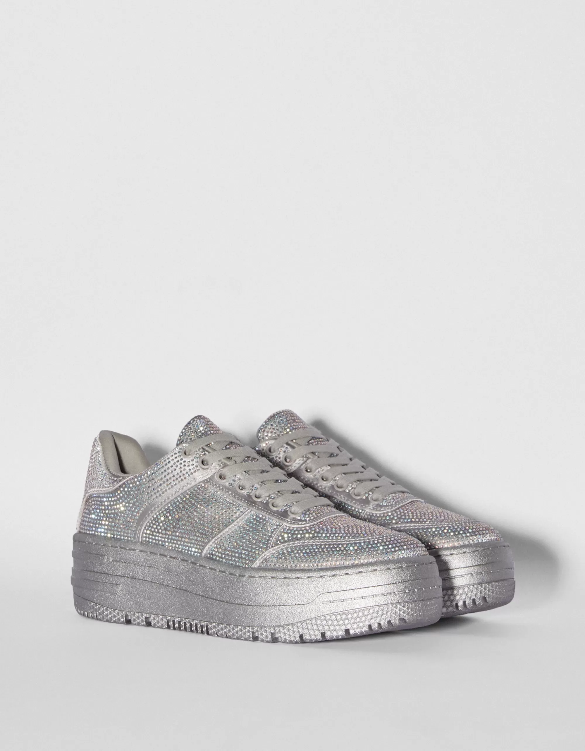 MUJER BERSHKA Zapatillas forma detalle brillos