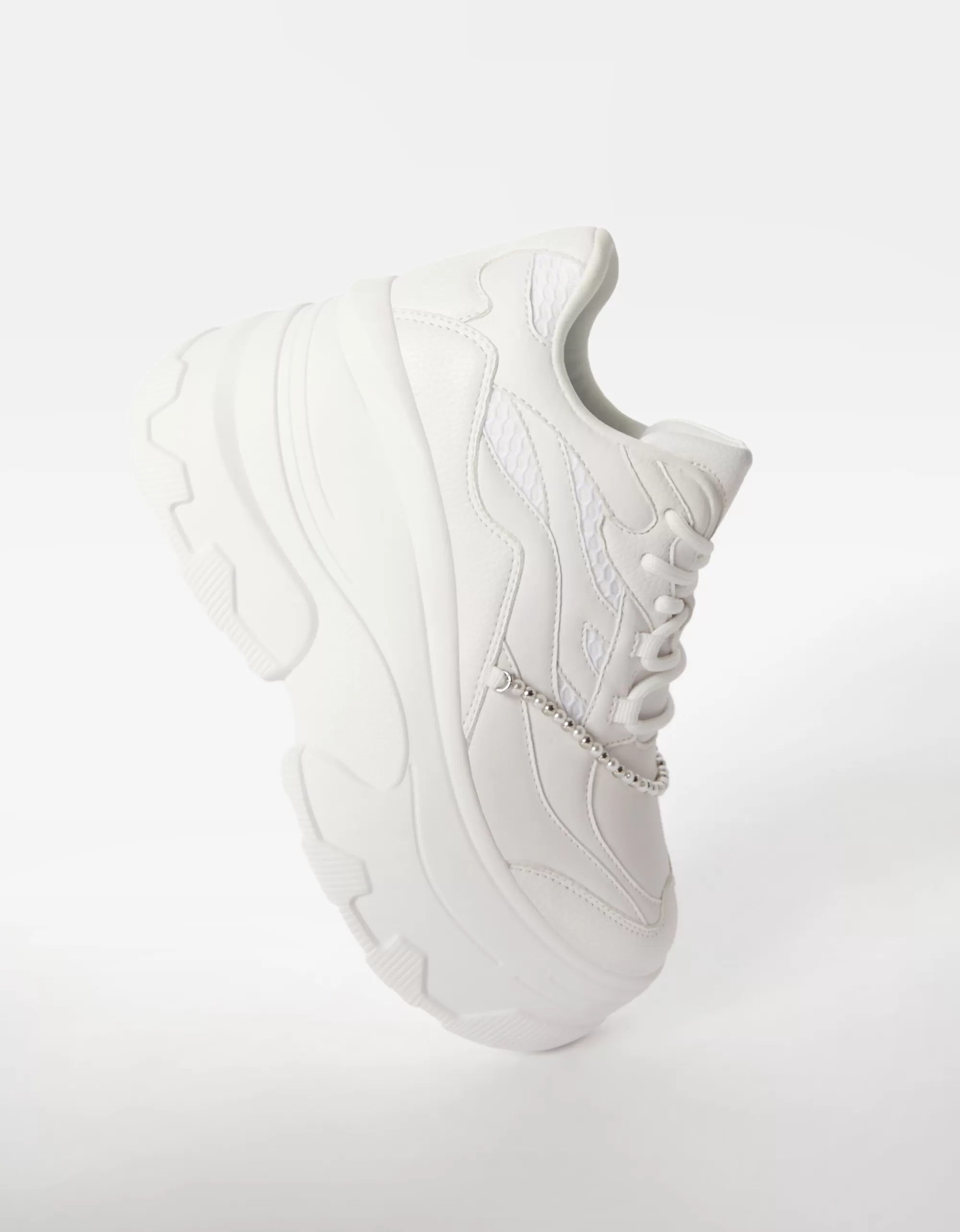 MUJER BERSHKA Zapatillas plataforma XL pulsera