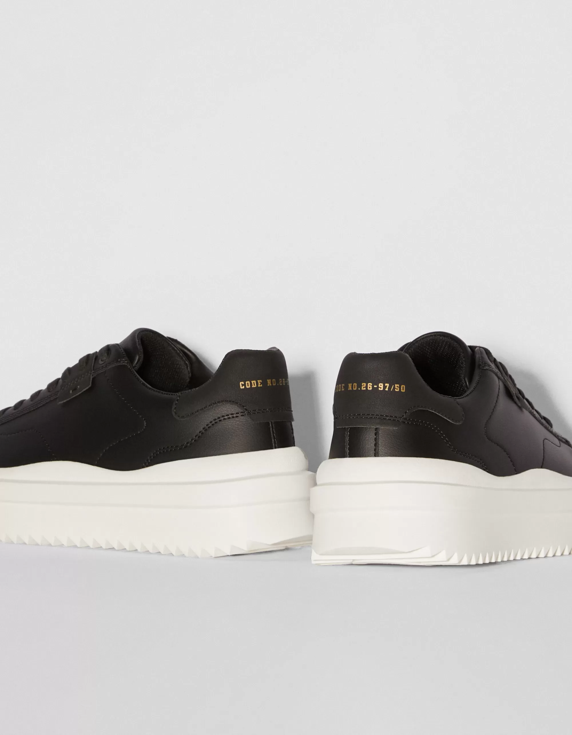 HOMBRE BERSHKA Zapatillas suela volumen hombre