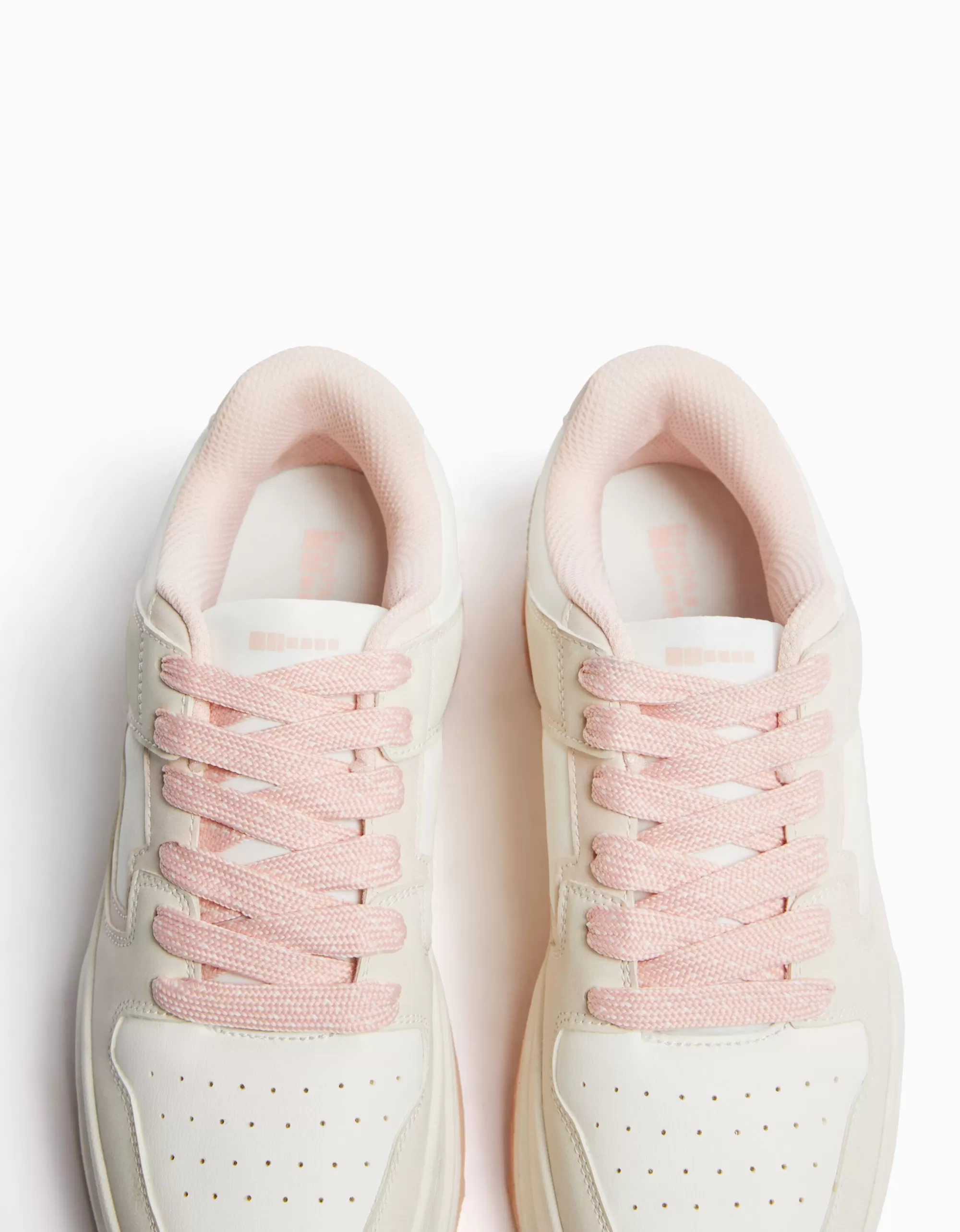 MUJER BERSHKA Zapatillas volumen