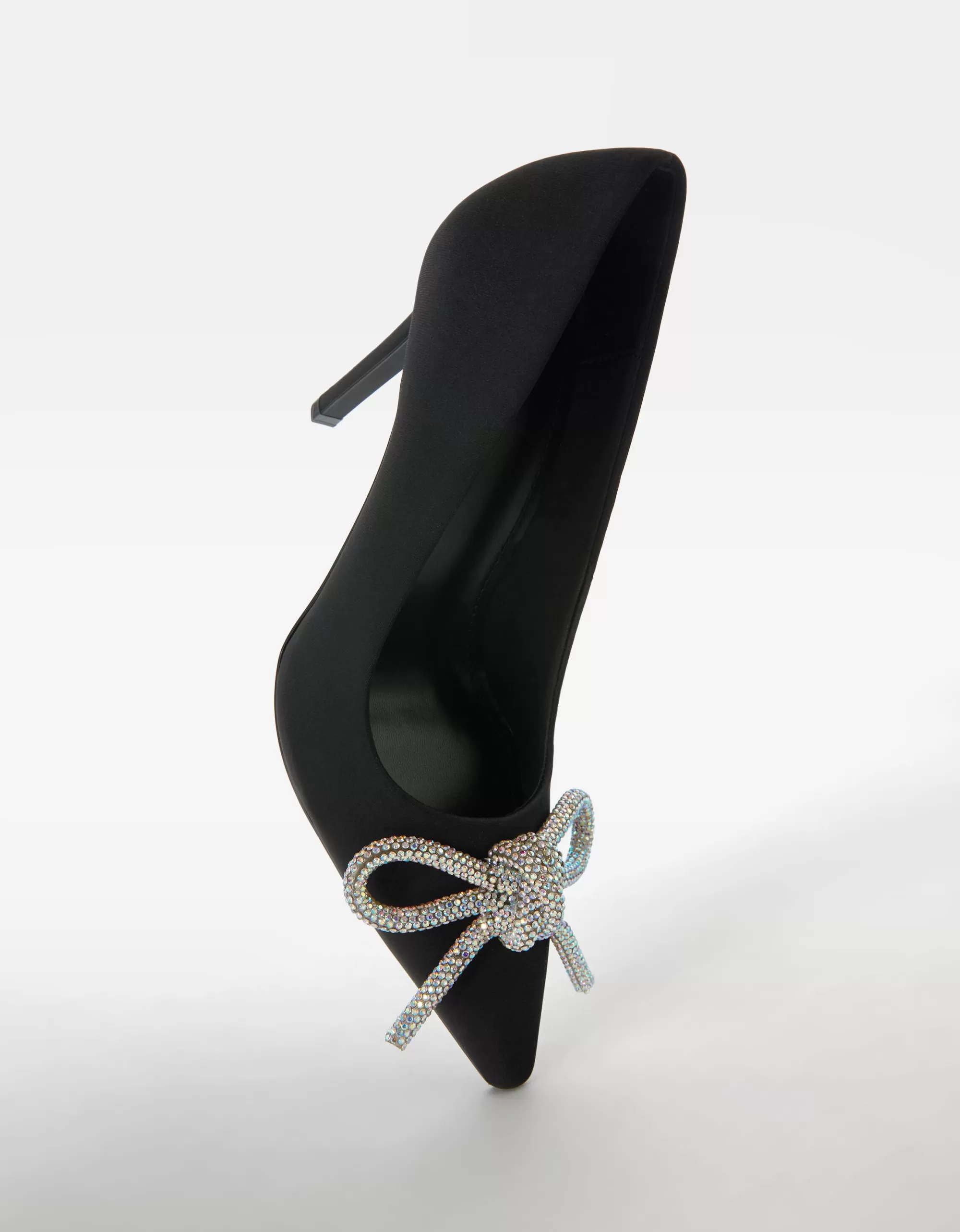 MUJER BERSHKA Zapato tacón lazo brillos