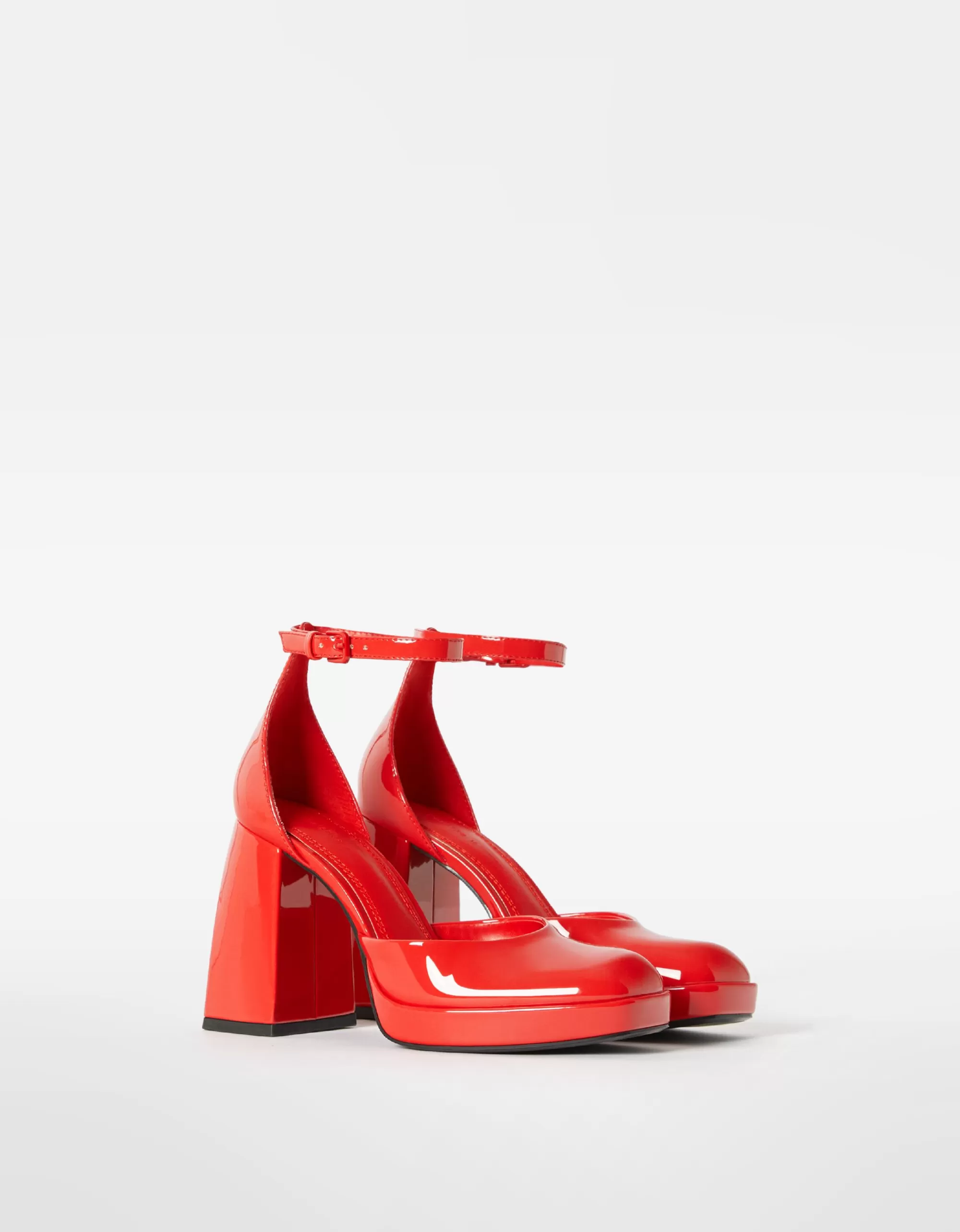 MUJER BERSHKA Zapato tacón plataforma