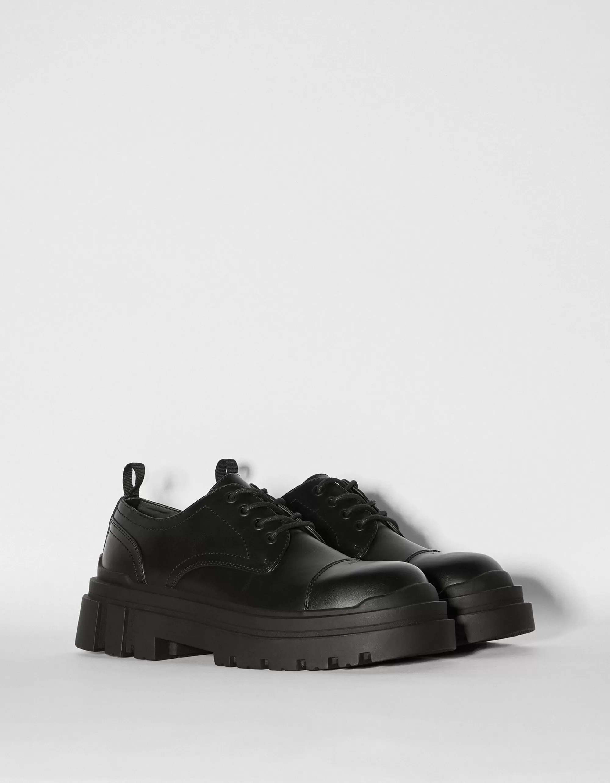 HOMBRE BERSHKA Zapato vestir suela track hombre
